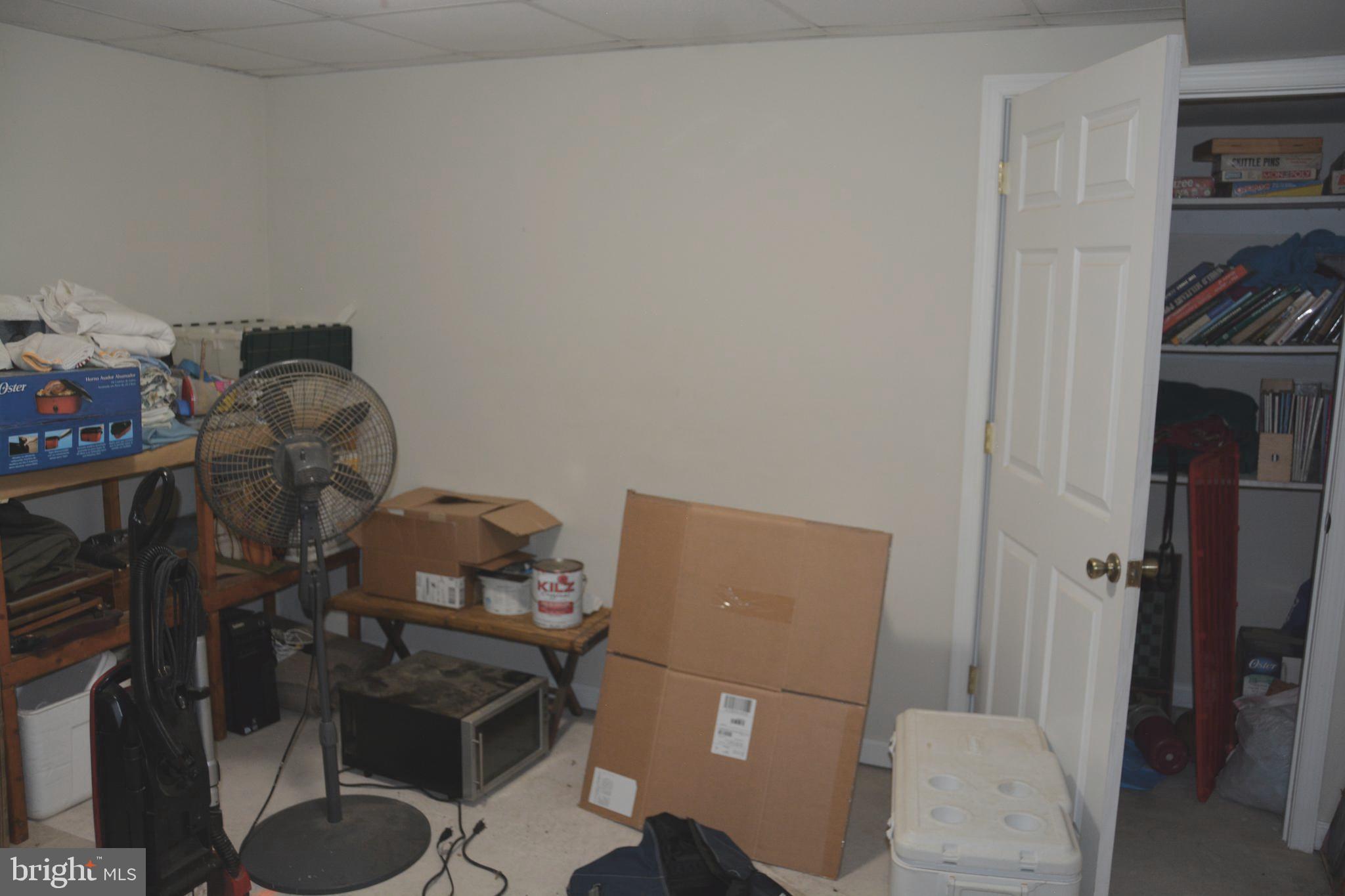 QUAKER WOODS - Residential