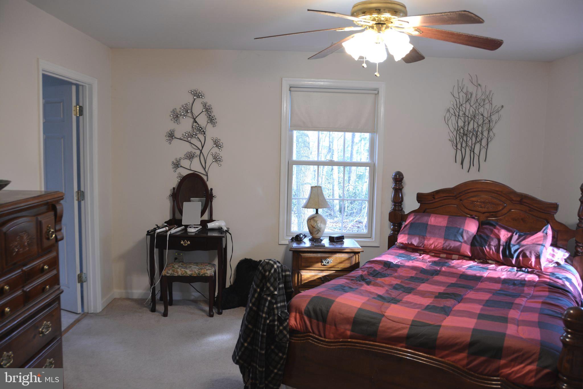 QUAKER WOODS - Residential