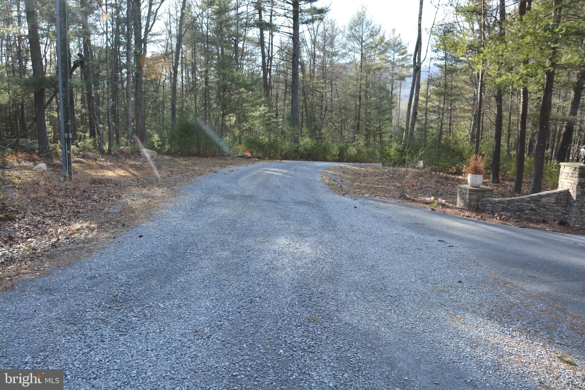 QUAKER WOODS - Residential