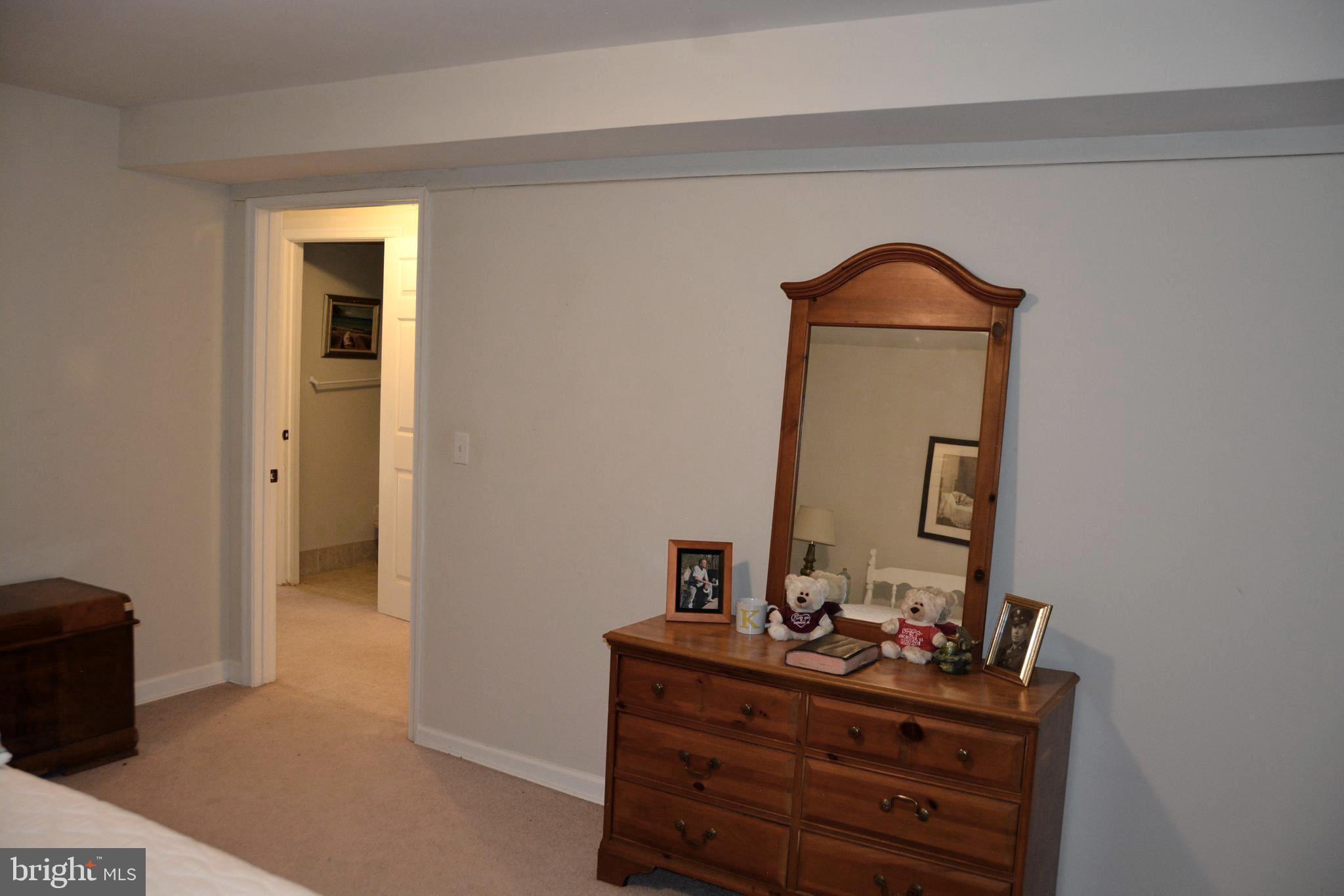 QUAKER WOODS - Residential