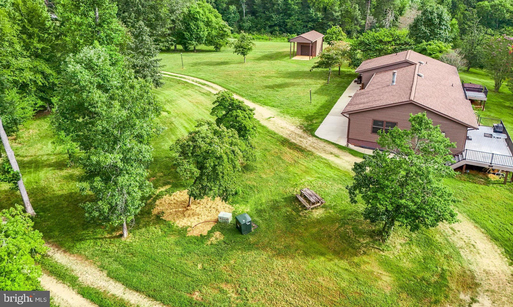 BEAR TREE COVE - Residential