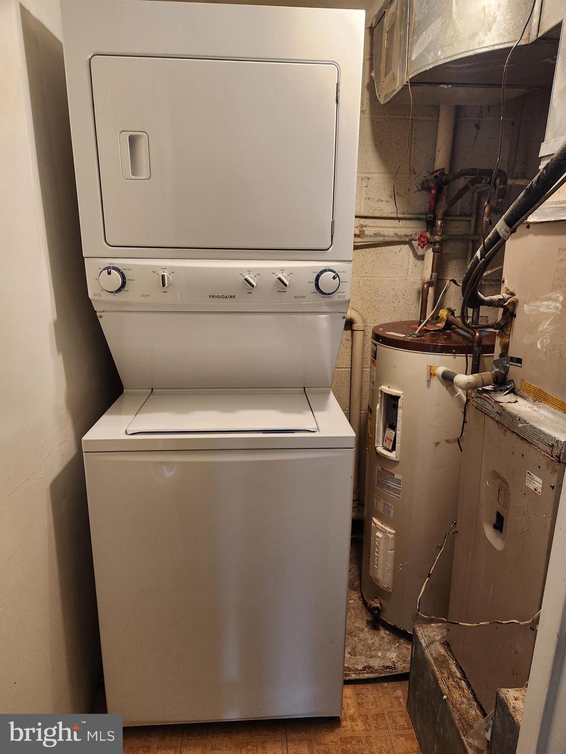 JEFFERSON MEWS - Residential