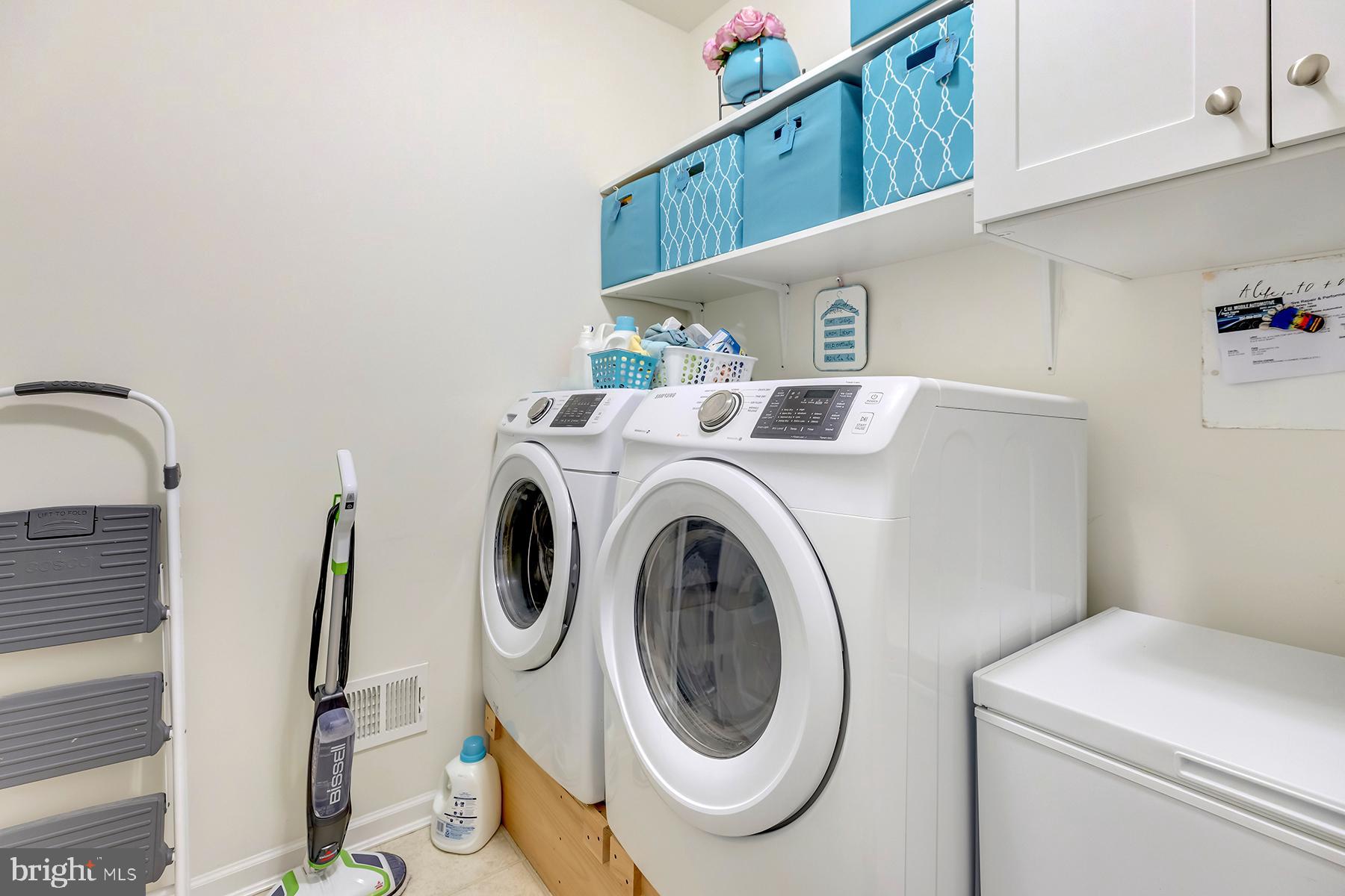 PENINSULA LAKES - Residential