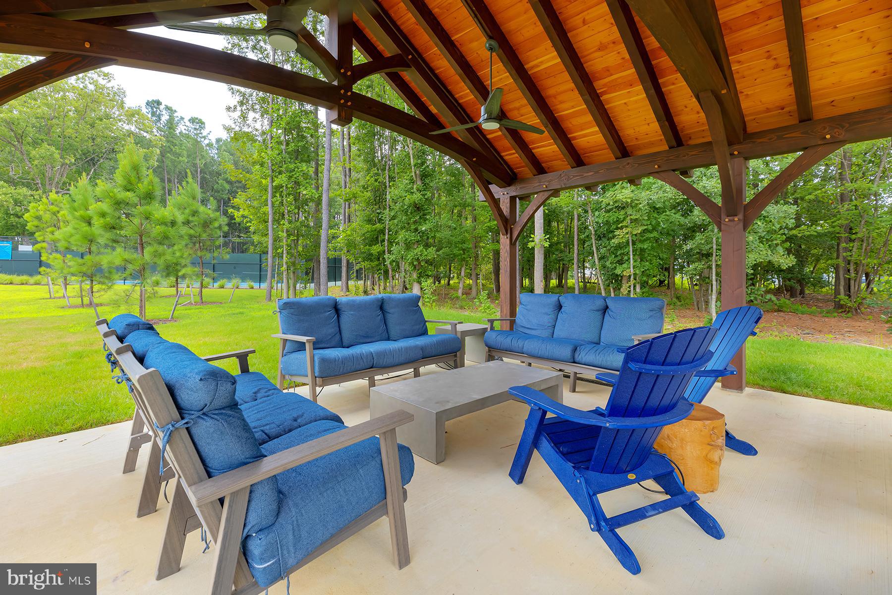 PENINSULA LAKES - Residential