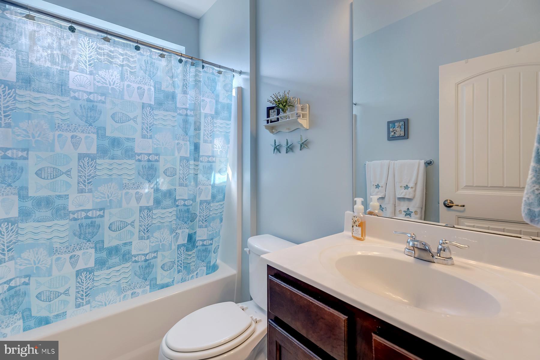 PENINSULA LAKES - Residential