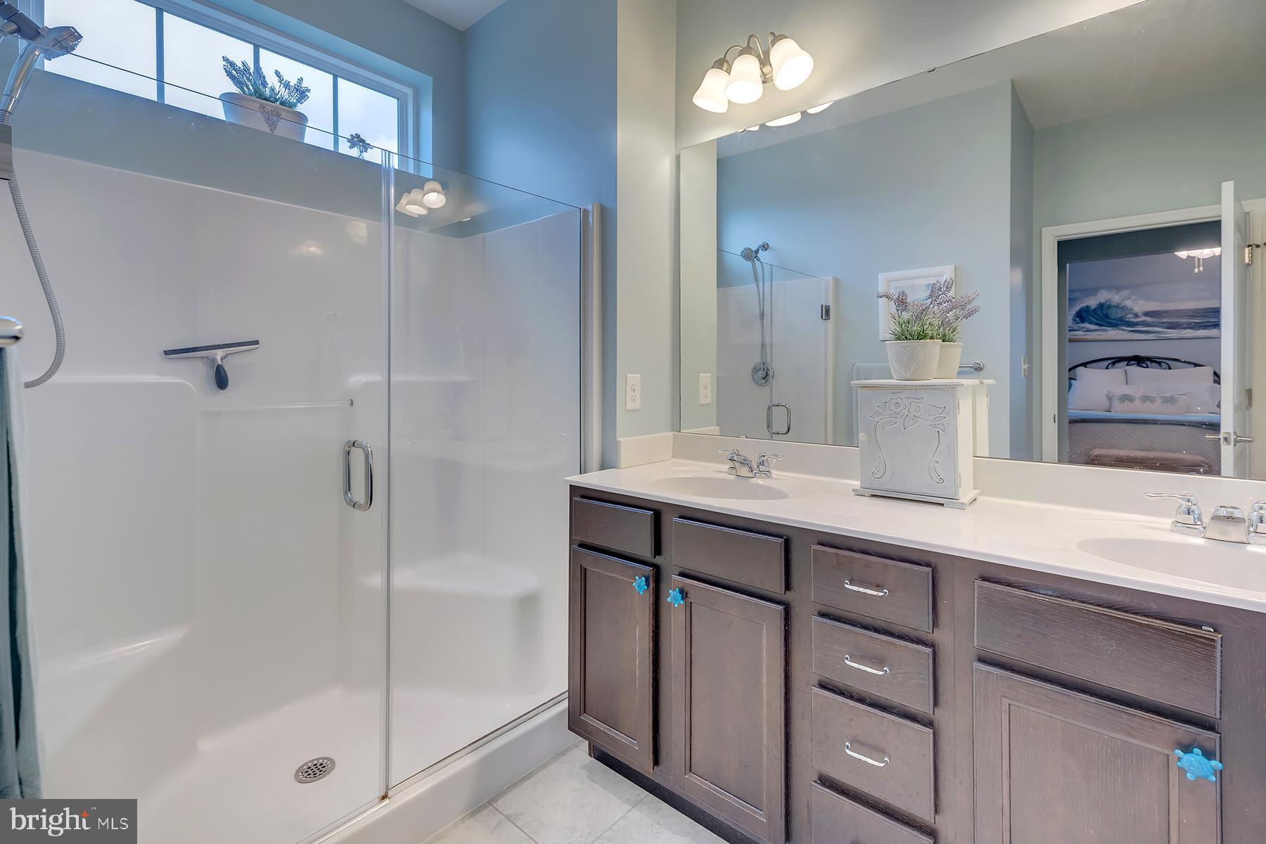 PENINSULA LAKES - Residential