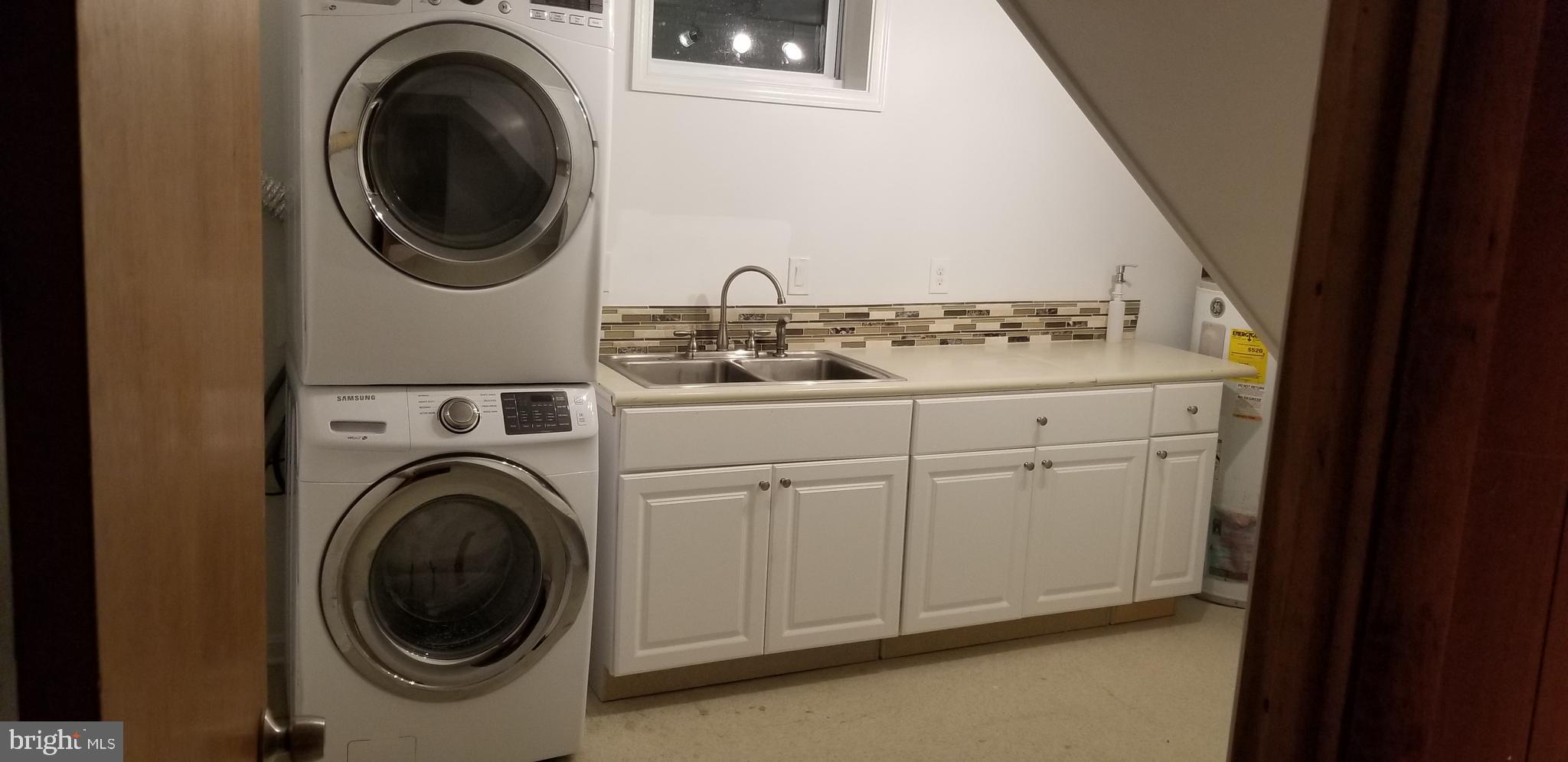 FAIRVIEW - Residential Lease