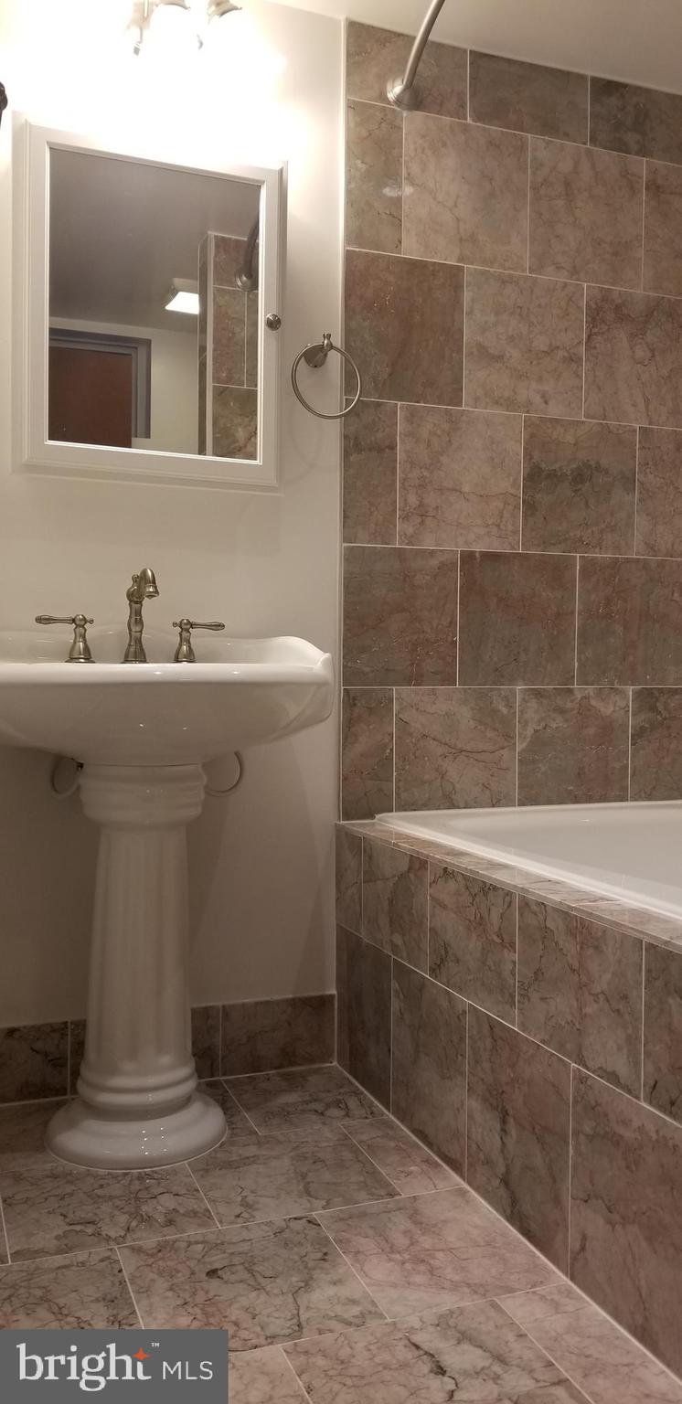 FAIRVIEW - Residential Lease