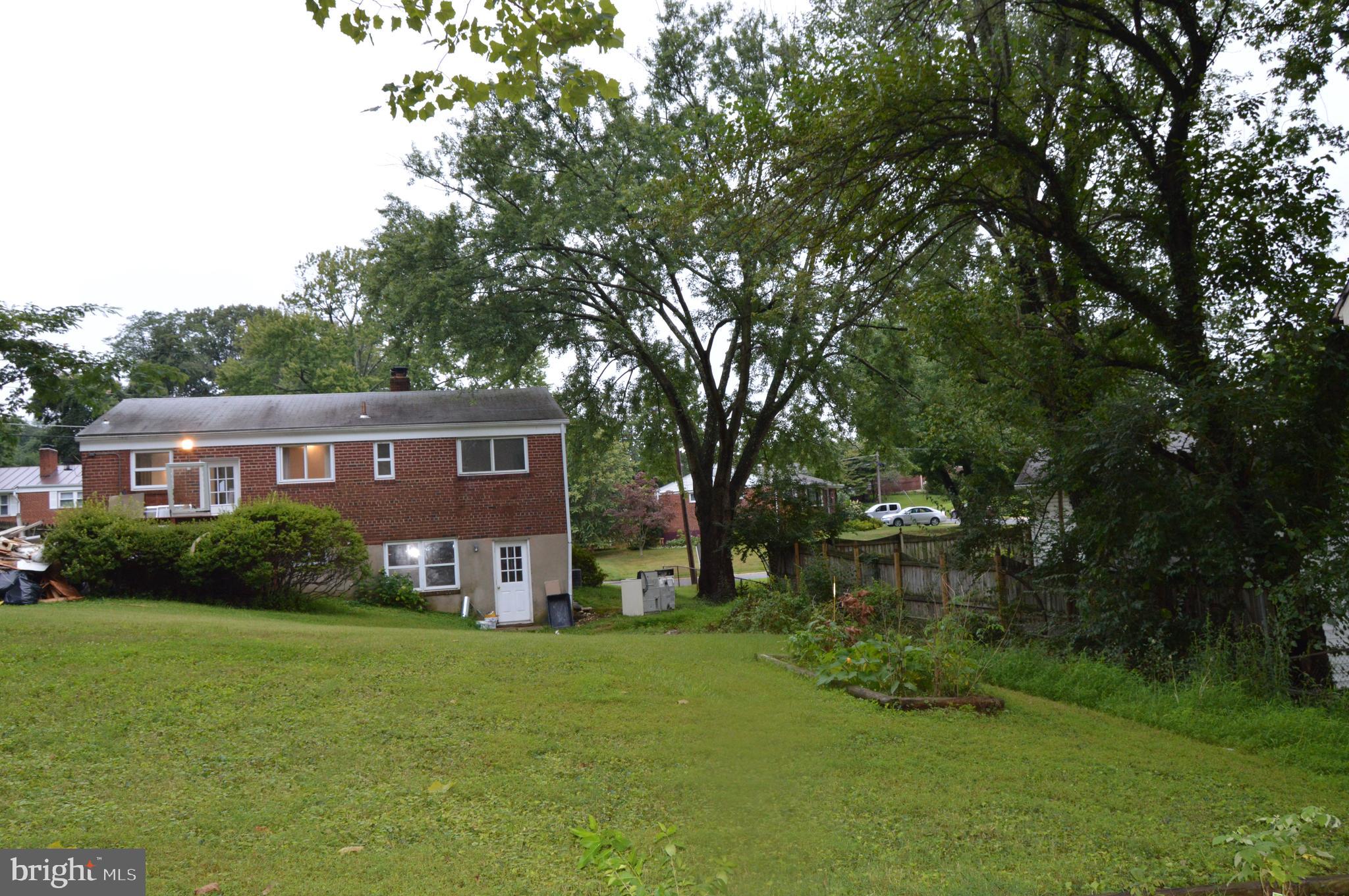 FAIRVIEW - Residential Lease