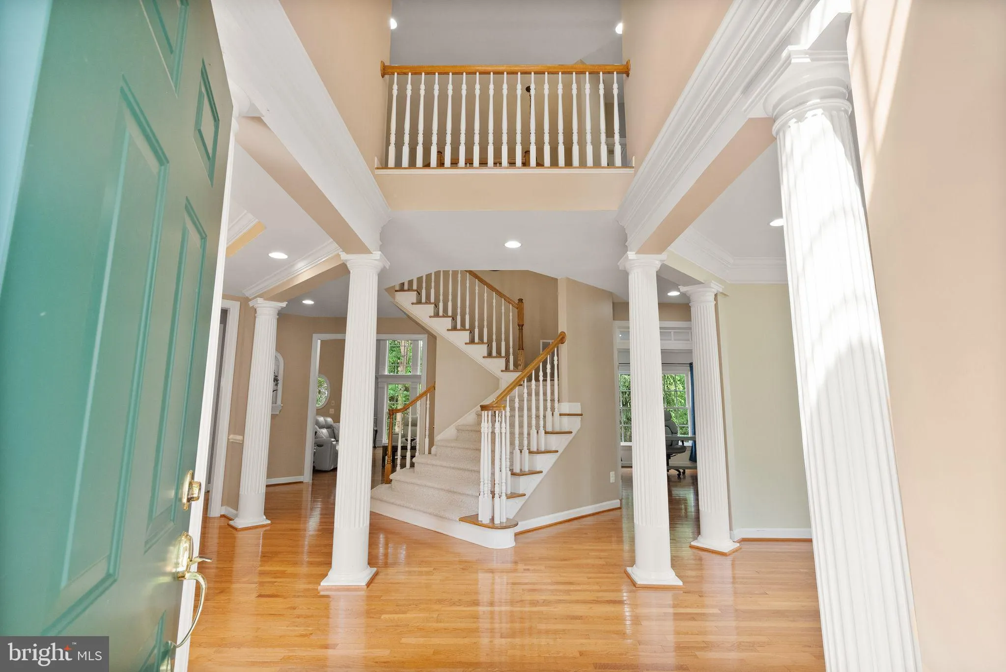 Gainesville, Virginia 20155, United States, 4 Bedrooms Bedrooms, ,5 BathroomsBathrooms,Residential,Active,109098