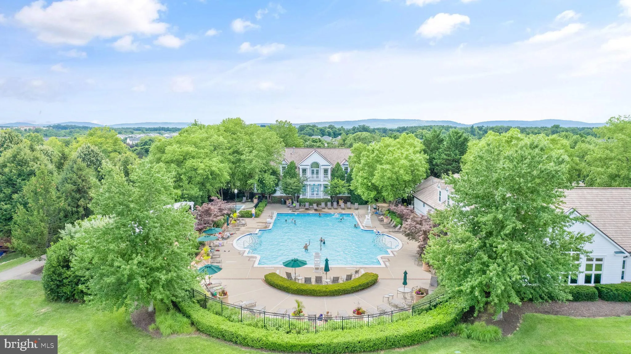 Gainesville, Virginia 20155, United States, 4 Bedrooms Bedrooms, ,5 BathroomsBathrooms,Residential,Active,109098