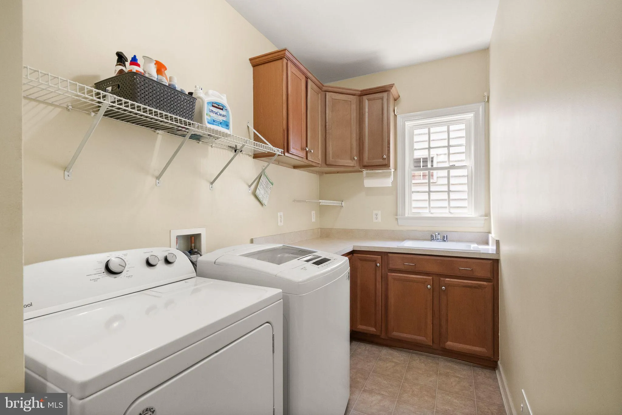 Gainesville, Virginia 20155, United States, 4 Bedrooms Bedrooms, ,5 BathroomsBathrooms,Residential,Active,109098