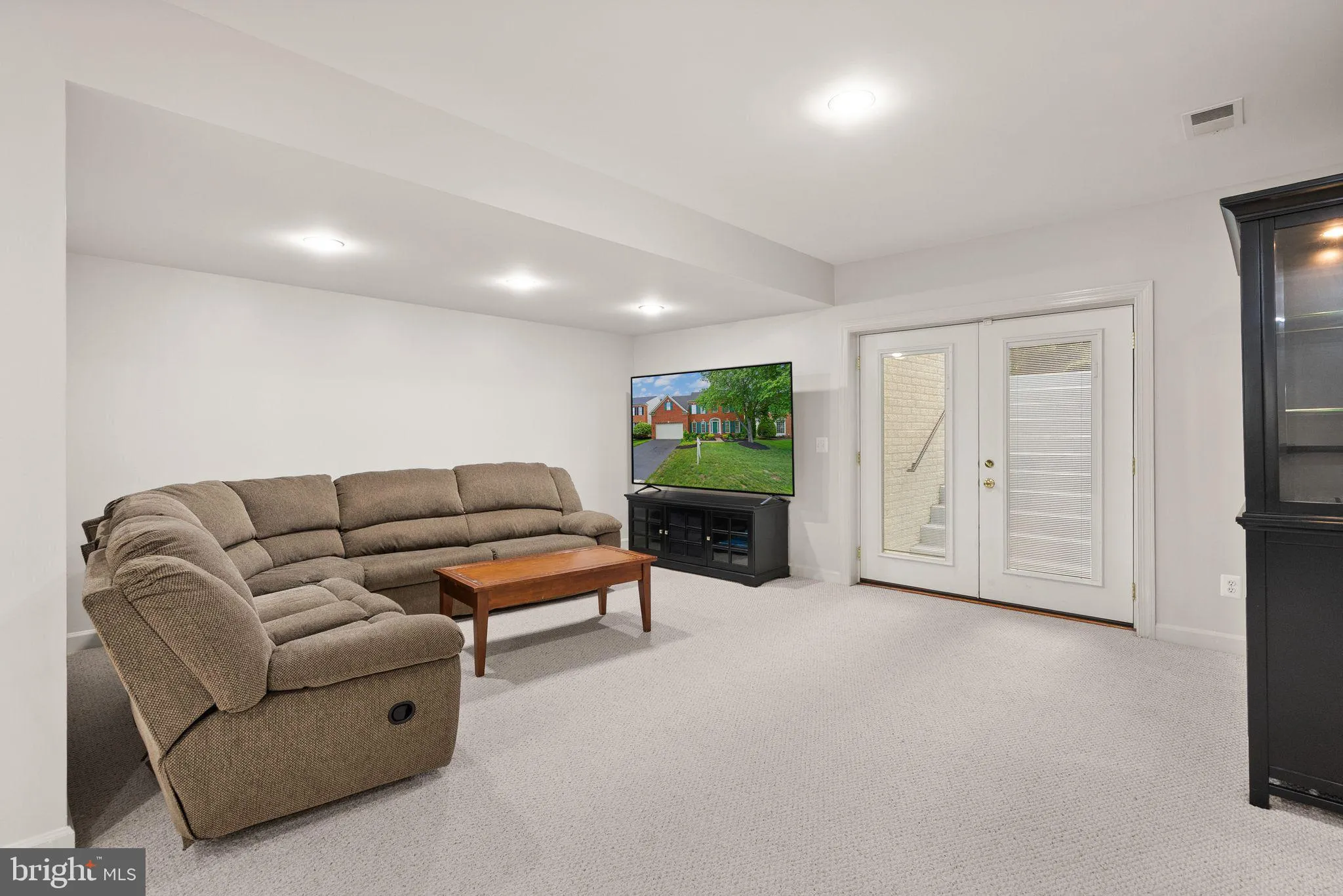 Gainesville, Virginia 20155, United States, 4 Bedrooms Bedrooms, ,5 BathroomsBathrooms,Residential,Active,109098