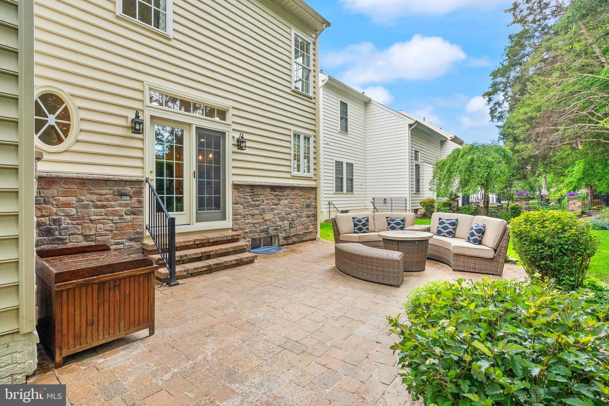 Gainesville, Virginia 20155, United States, 4 Bedrooms Bedrooms, ,5 BathroomsBathrooms,Residential,Active,109098