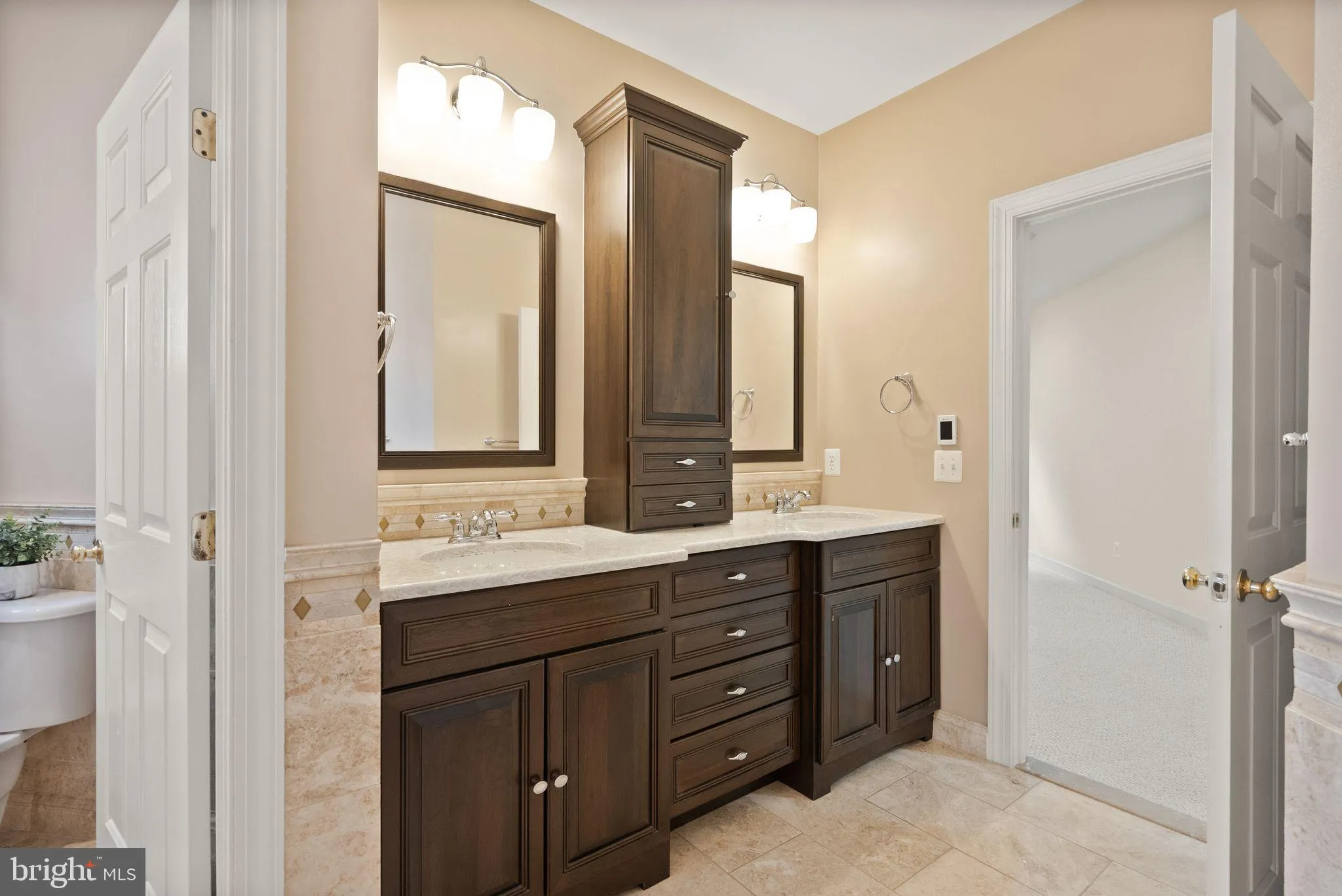 Gainesville, Virginia 20155, United States, 4 Bedrooms Bedrooms, ,5 BathroomsBathrooms,Residential,Active,109098