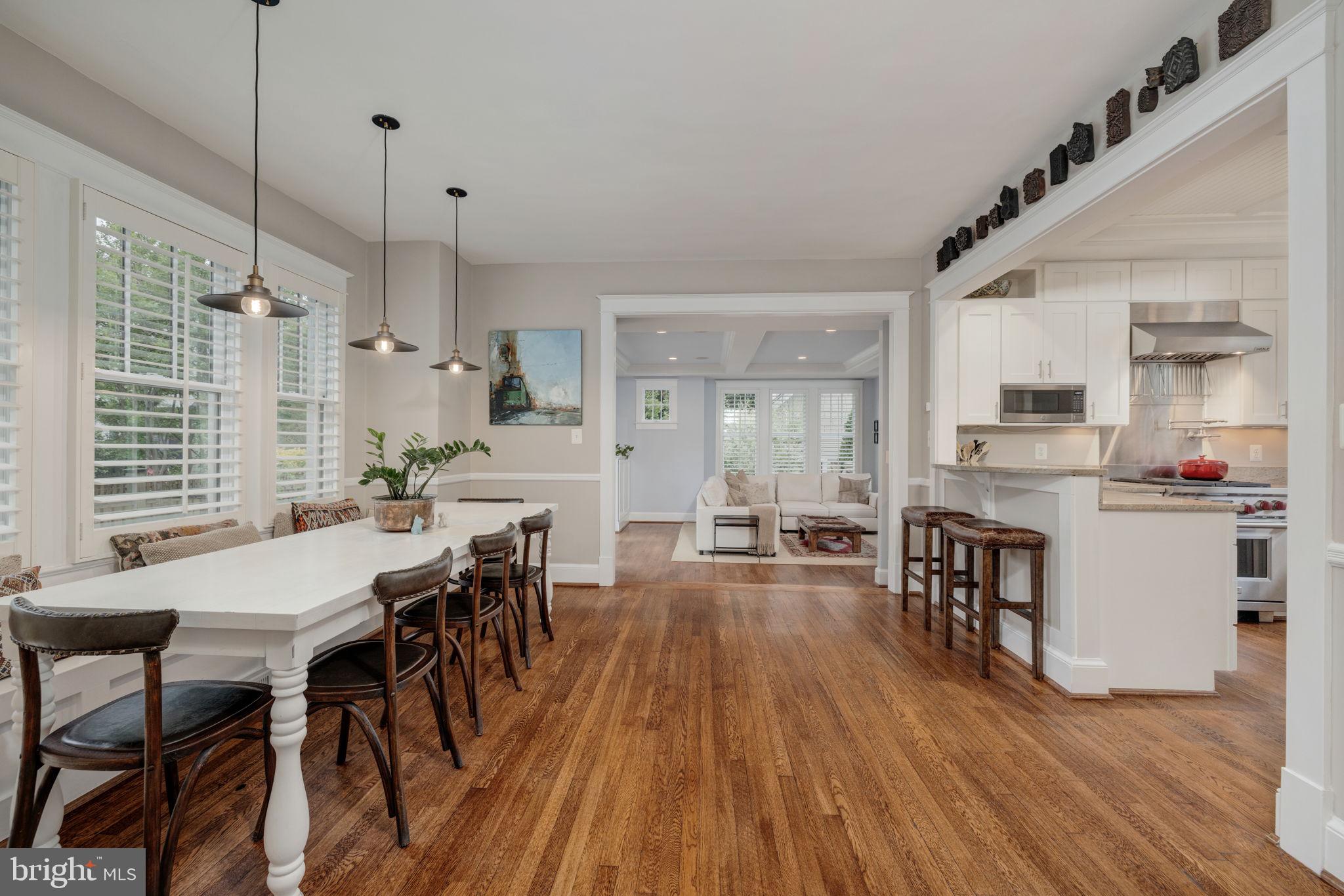 LYON VILLAGE - Residential