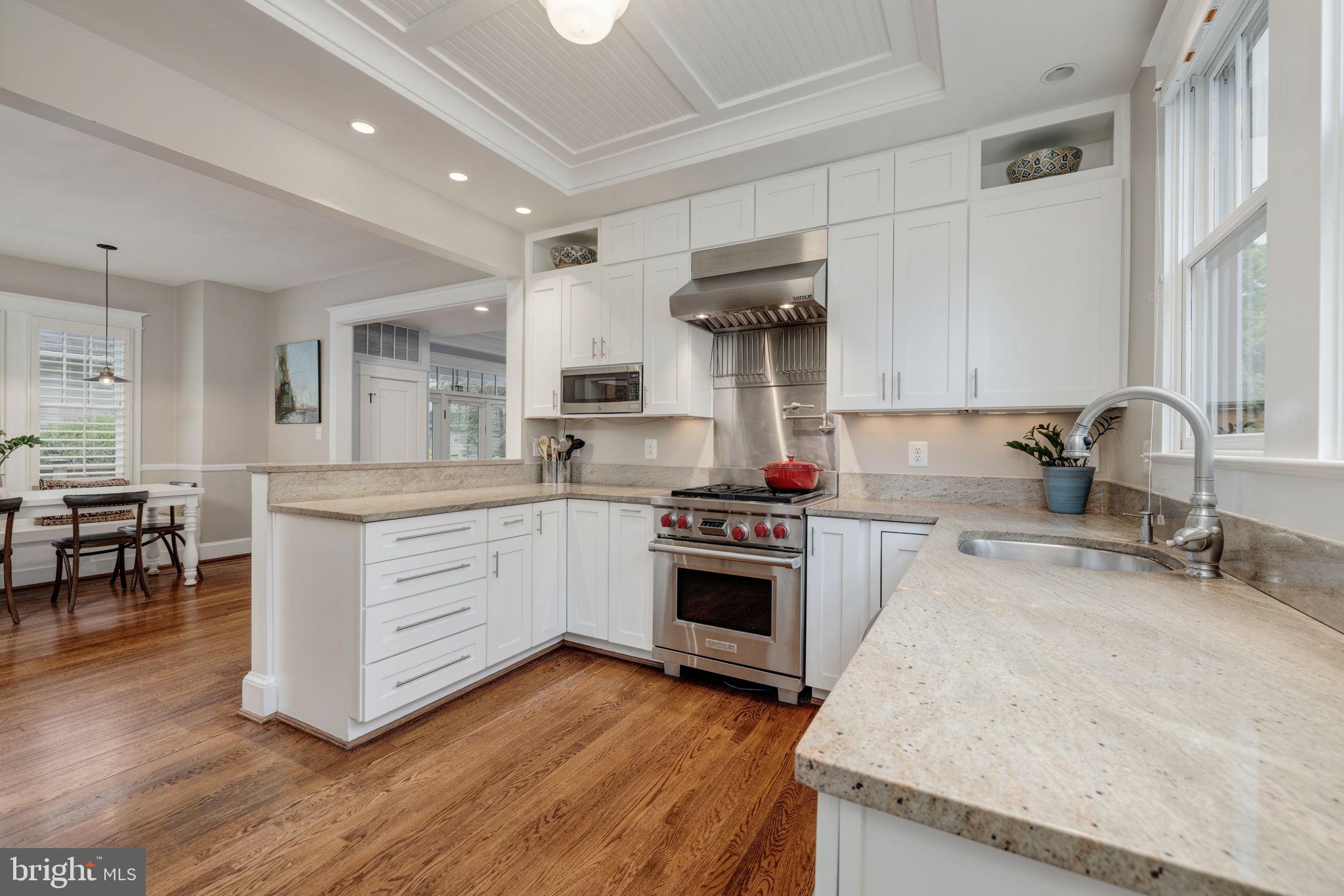 LYON VILLAGE - Residential