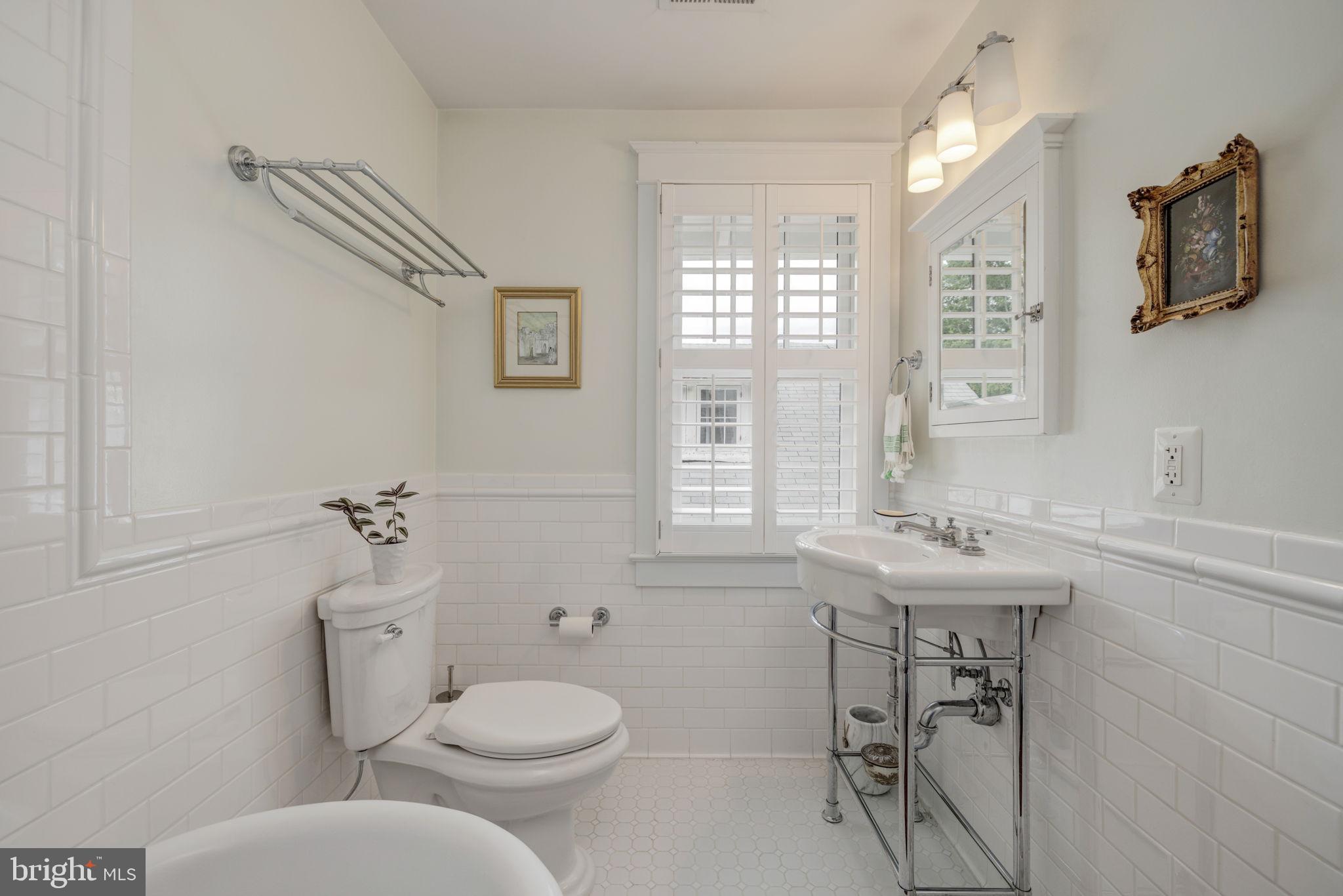 LYON VILLAGE - Residential