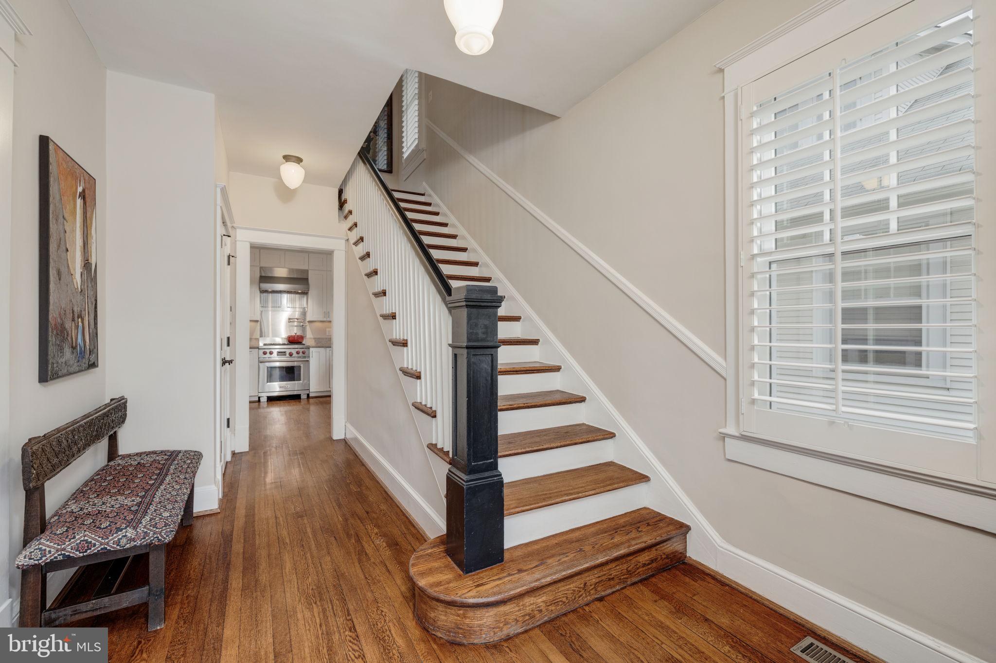 LYON VILLAGE - Residential