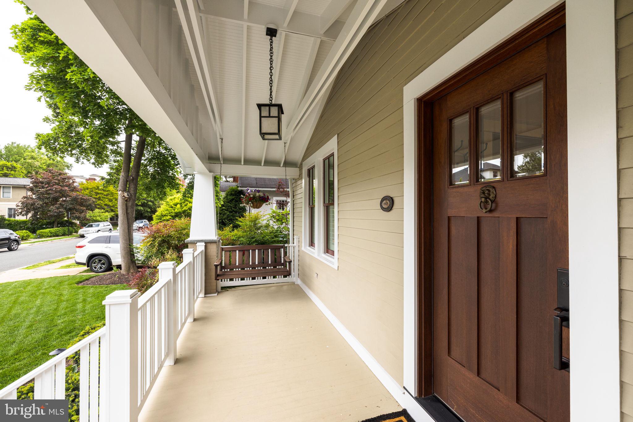 LYON VILLAGE - Residential