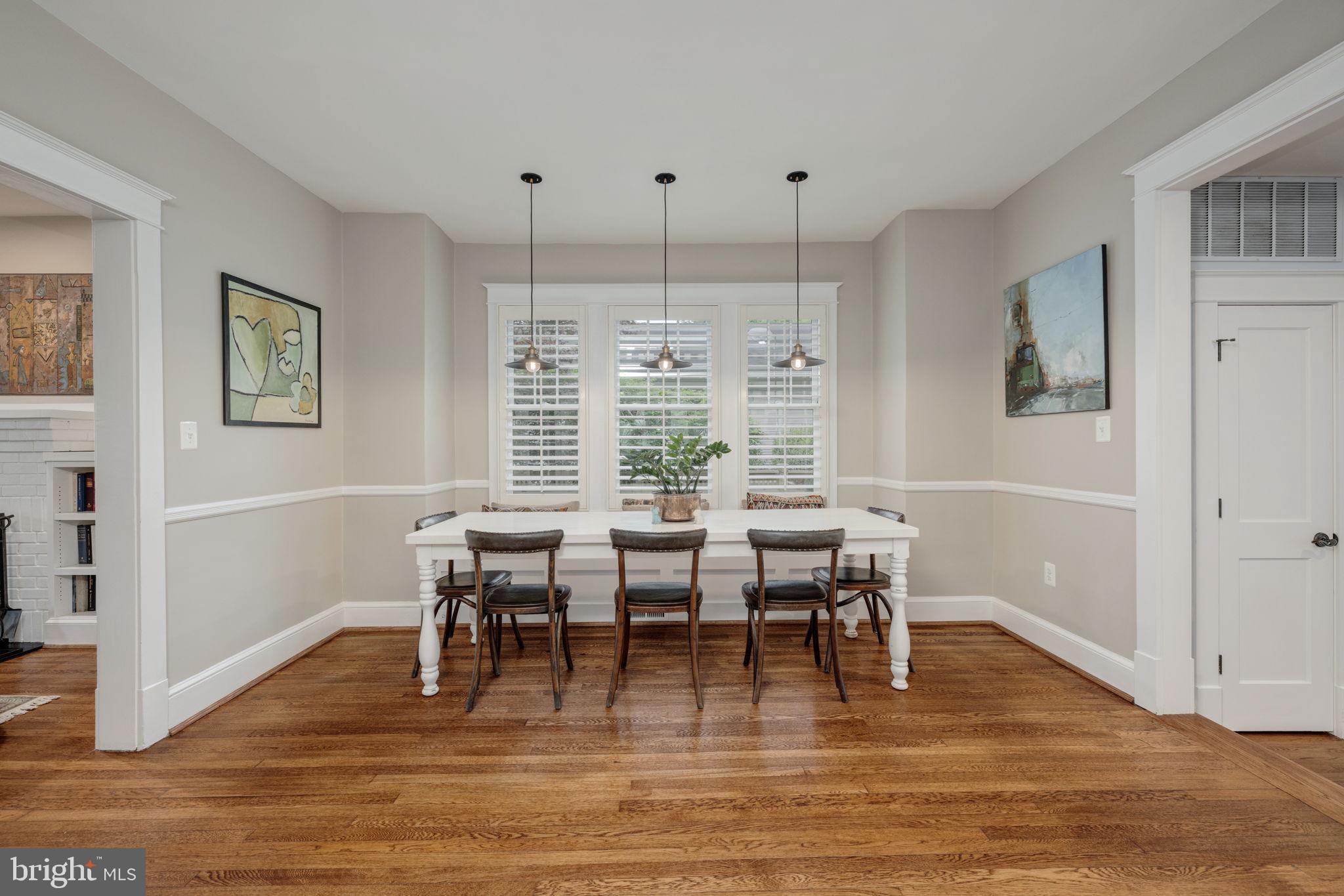 LYON VILLAGE - Residential