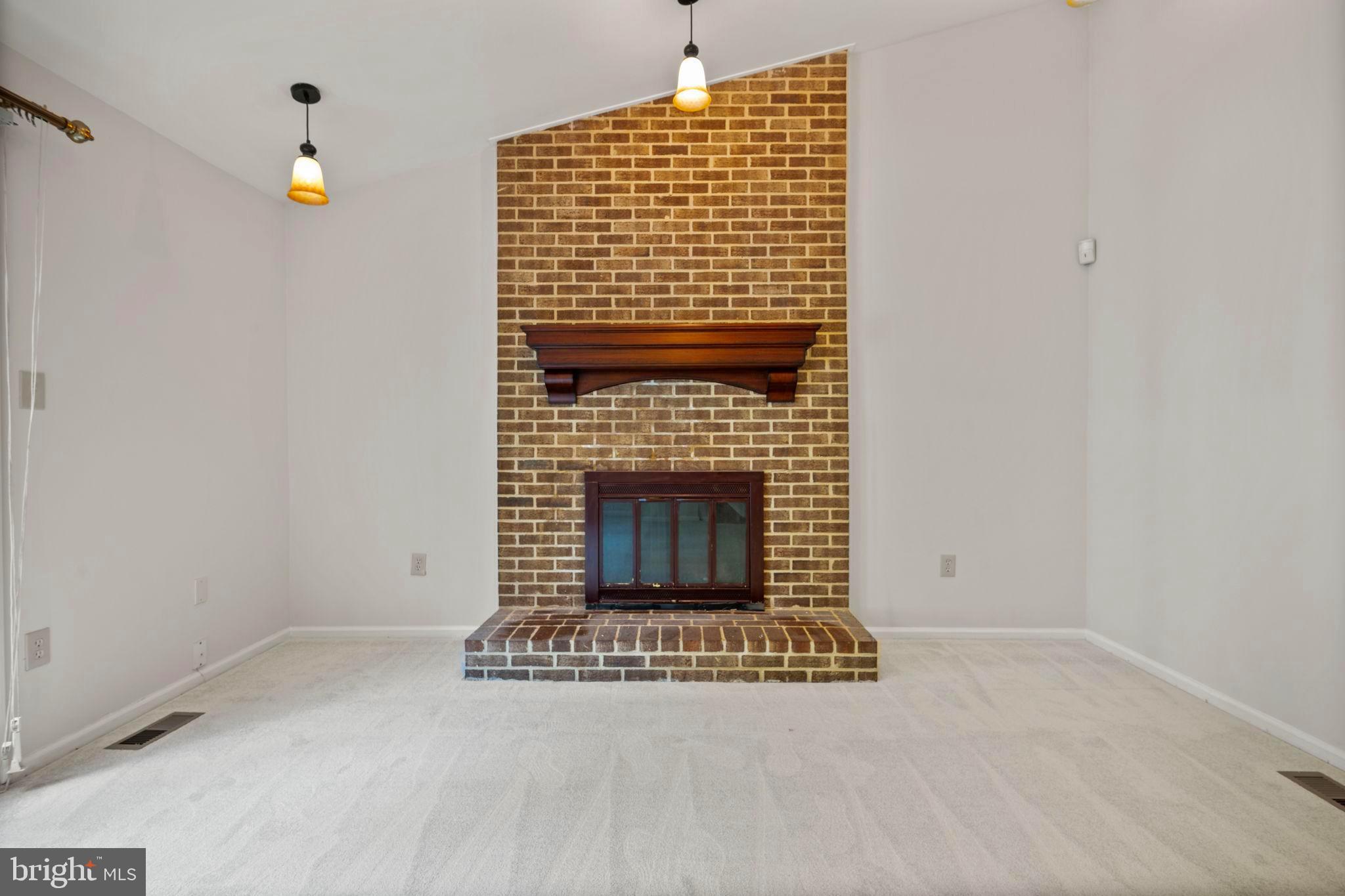 MONTPELIER WOODS - Residential