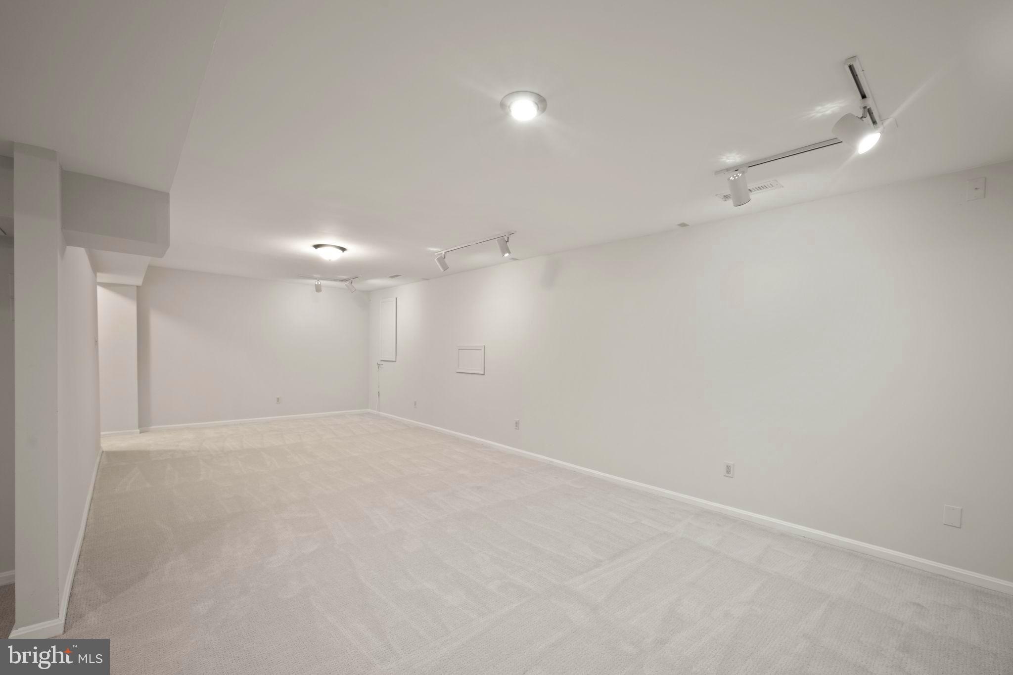 MONTPELIER WOODS - Residential