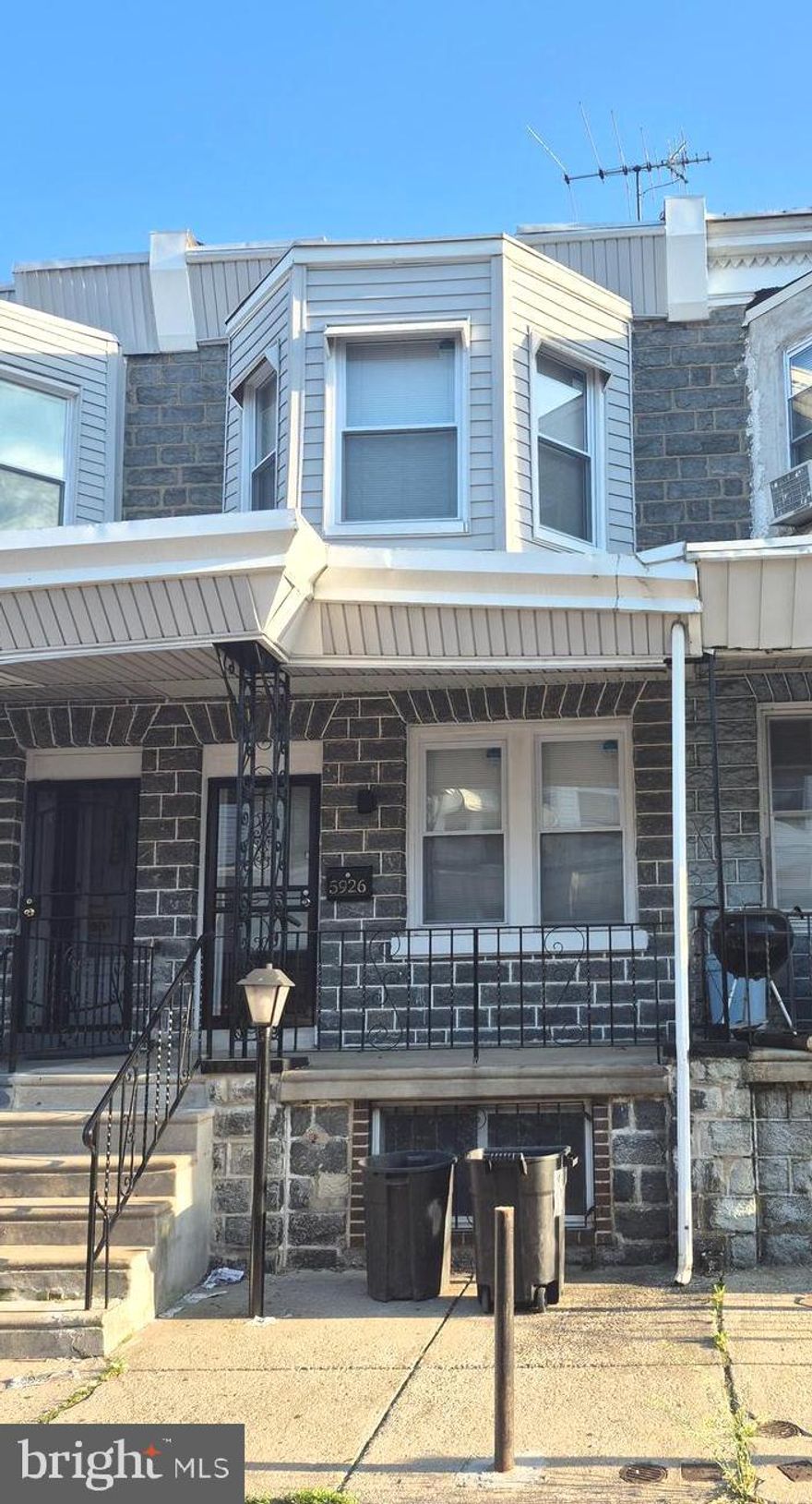 Welcome to this charming, updated 3 bedroom home. Very well maintained by the owner. Welcoming front porch and low maintenance backyard perfect for BBQs. Main floor features open concept layout, stainless steel kitchen appliances and a separate laundry room for your convenience. Upstairs you’ll find 3 bedrooms and a hall bath. Cats are OK. No satellites. Tenant responsible for all utilities and must provide their own refrigerator. Move in ready! Call today for an appointment.