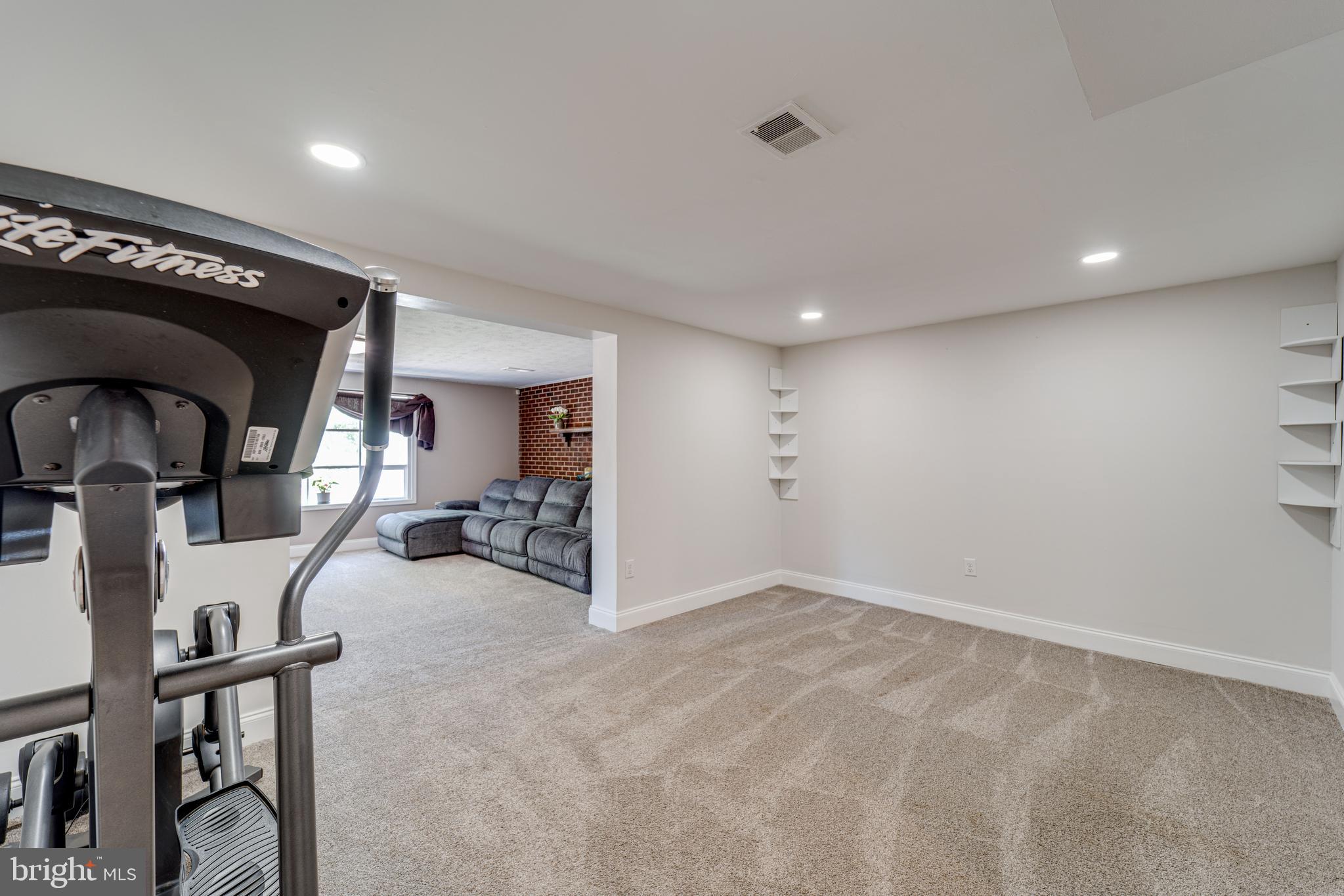 DALE CITY - Residential