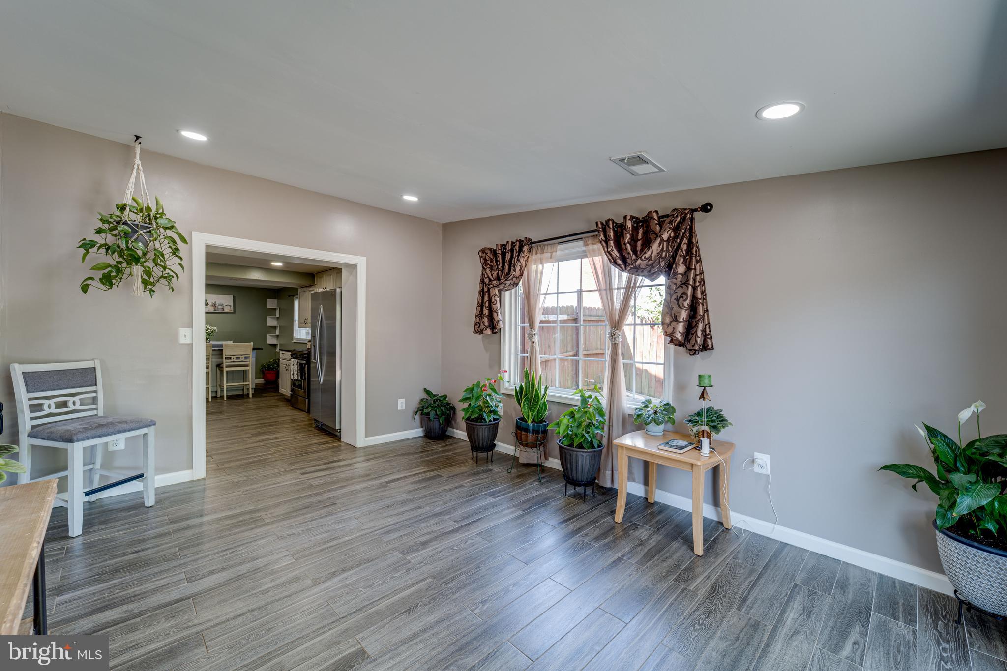 DALE CITY - Residential