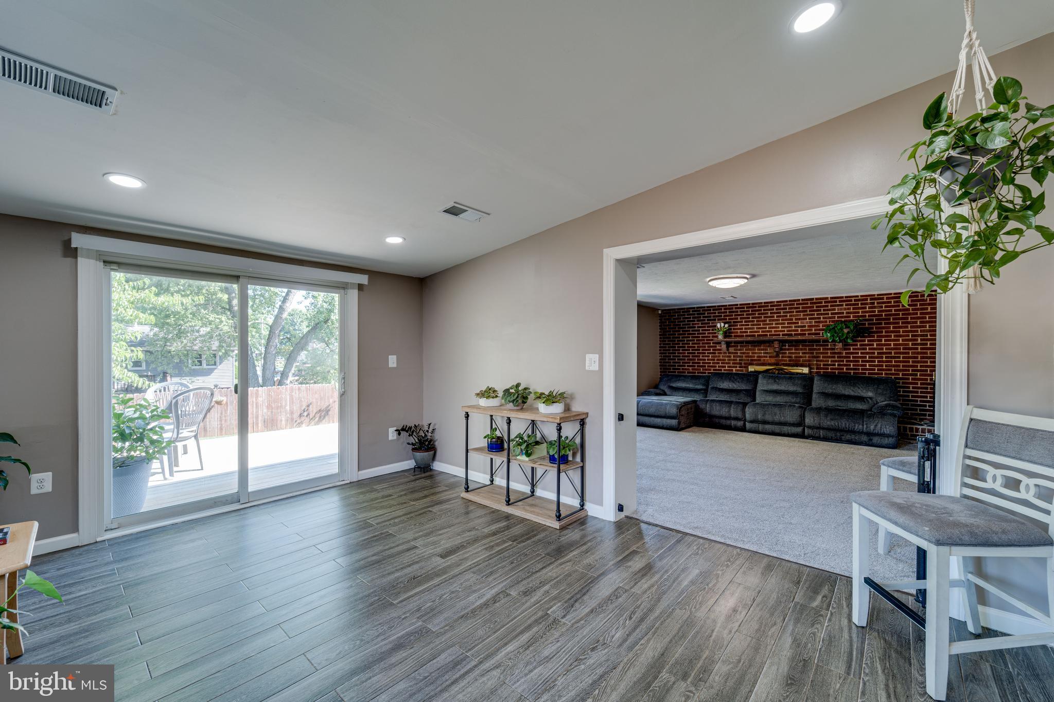 DALE CITY - Residential