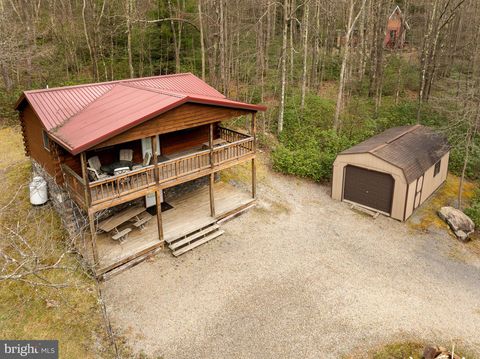 400 BEAR E OAKLAND MD 21550