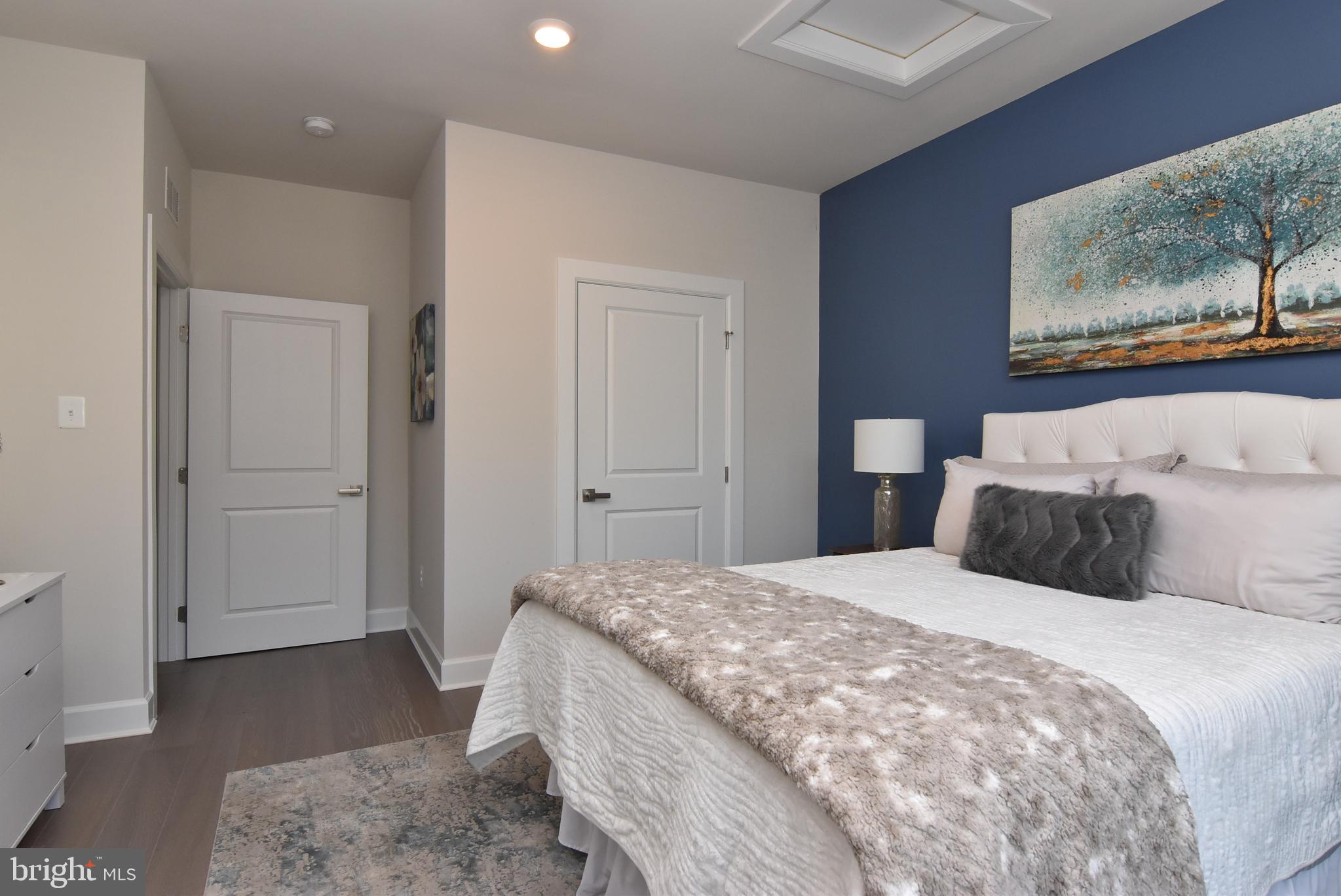 WELLESLEY AT HIDDEN MEADOWS - Residential