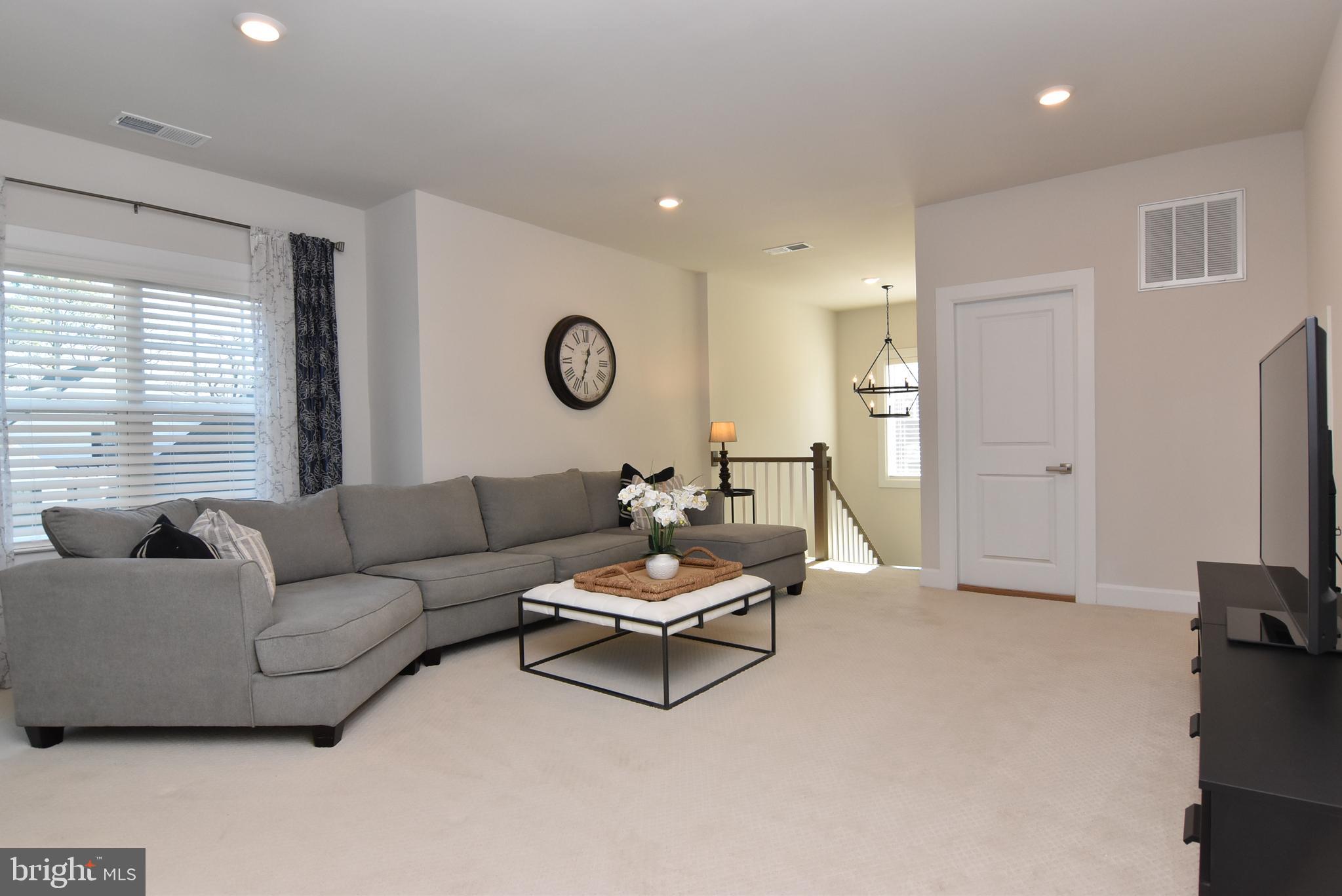 WELLESLEY AT HIDDEN MEADOWS - Residential