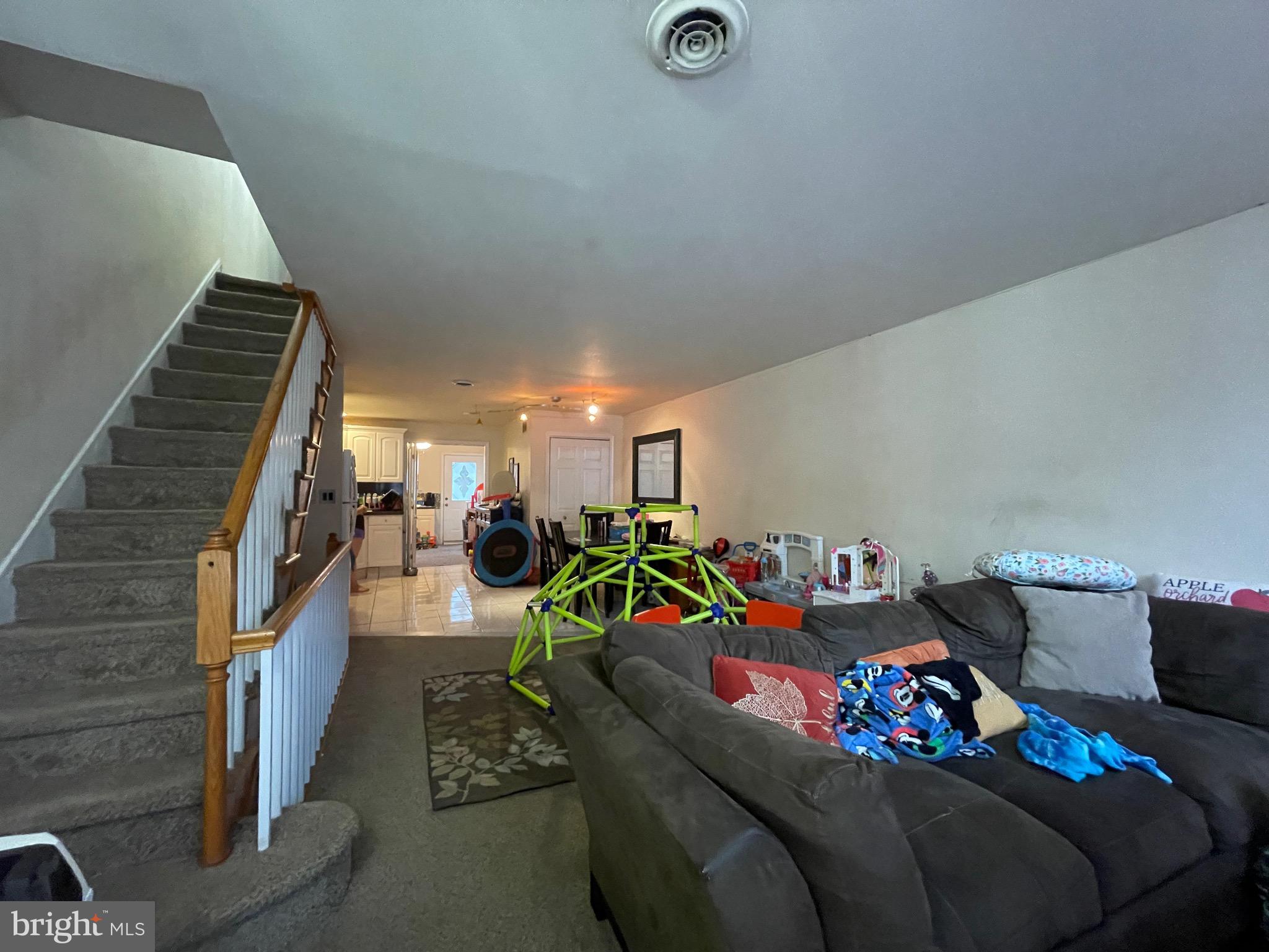 LOWER MOYAMENSING - Residential