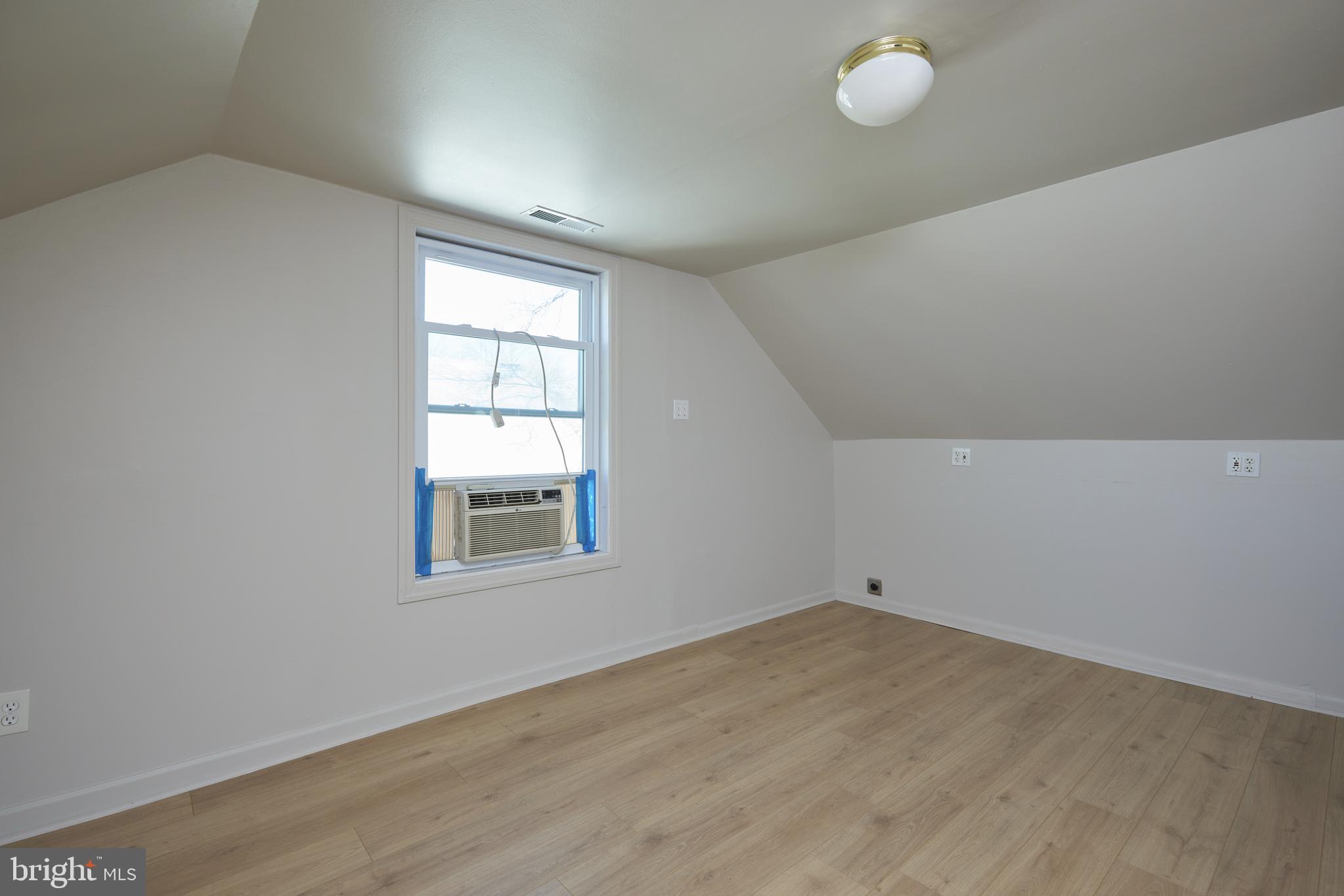 HARFORD HILLS - Residential