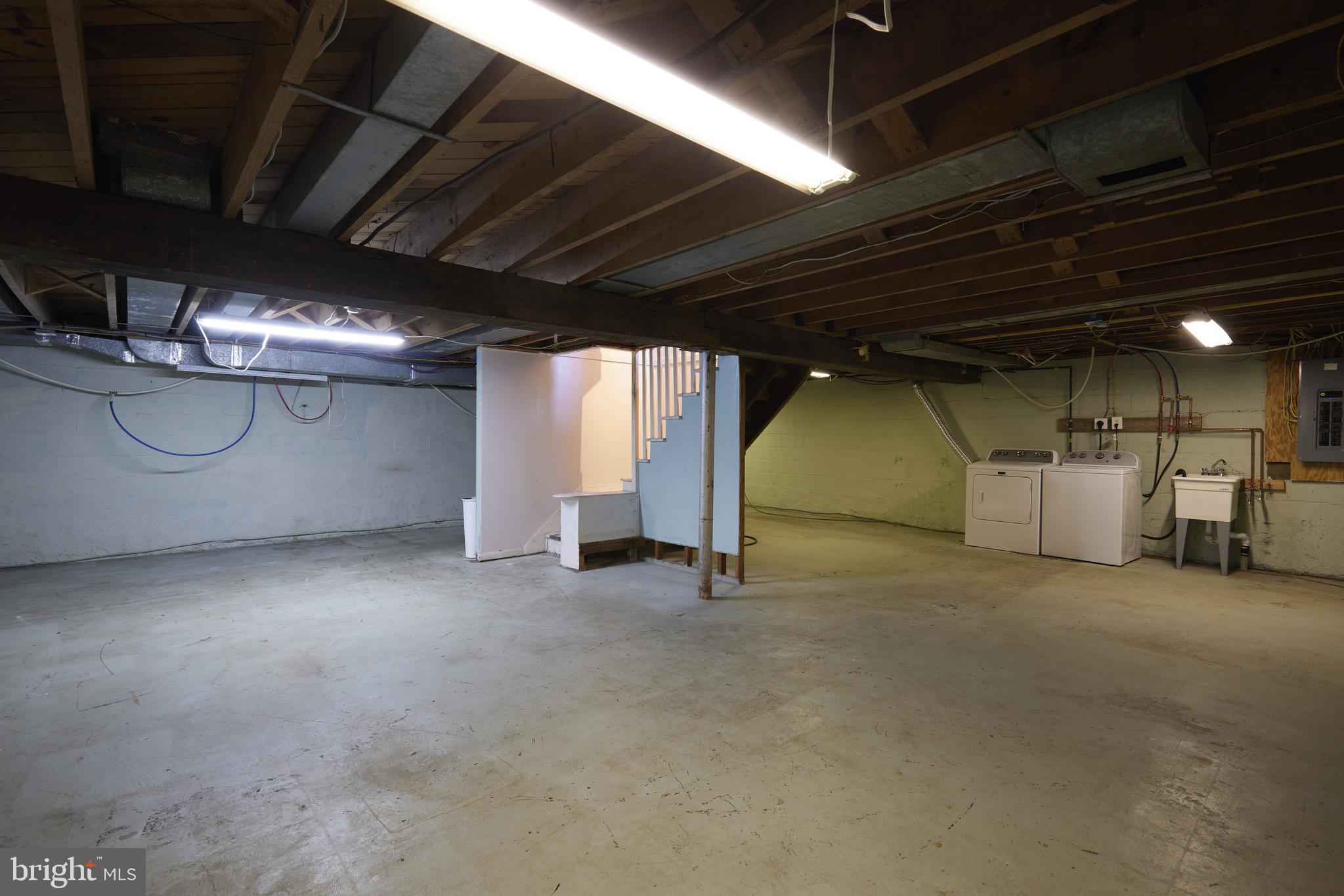 HARFORD HILLS - Residential