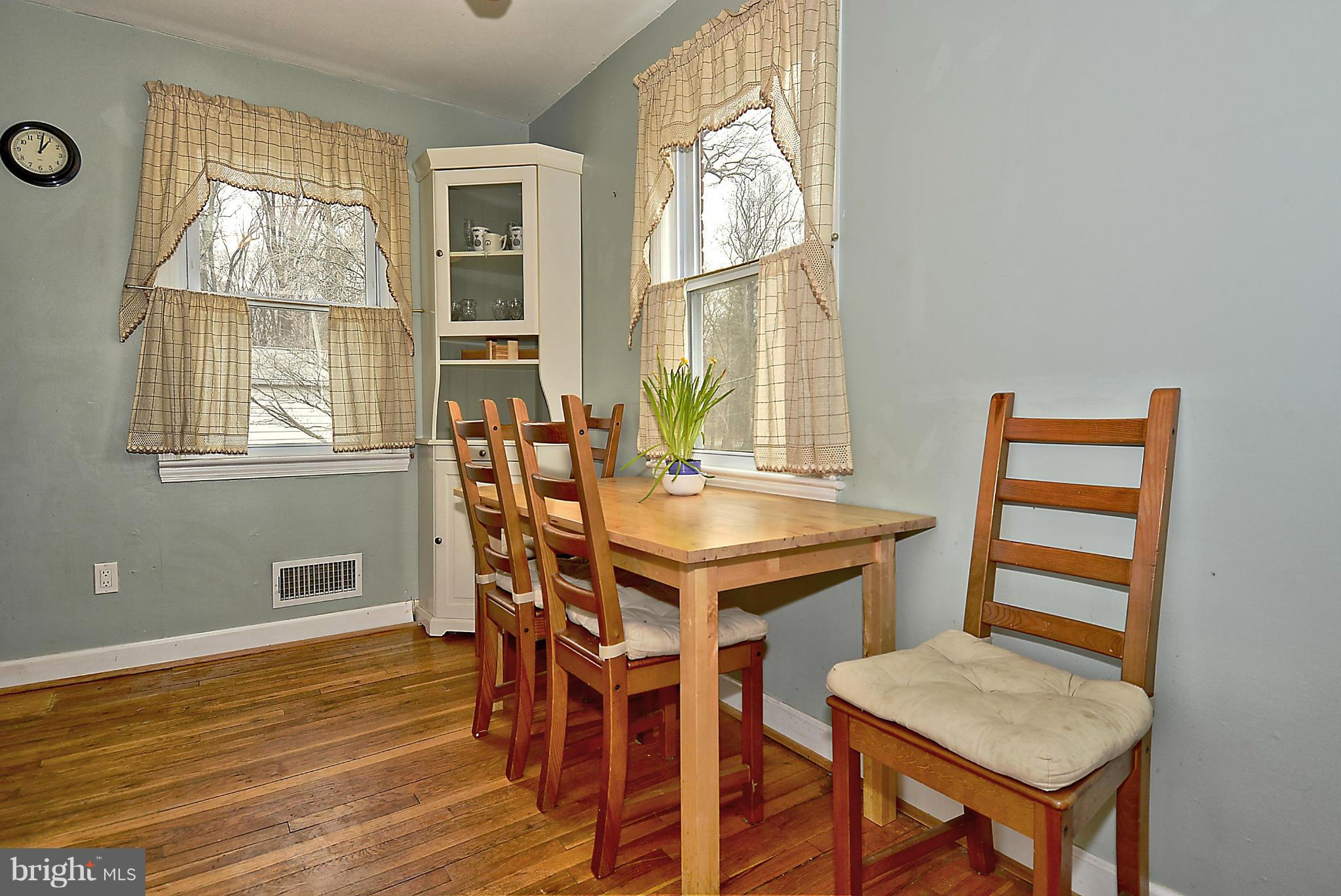 CHESTNUT HILLS - Residential