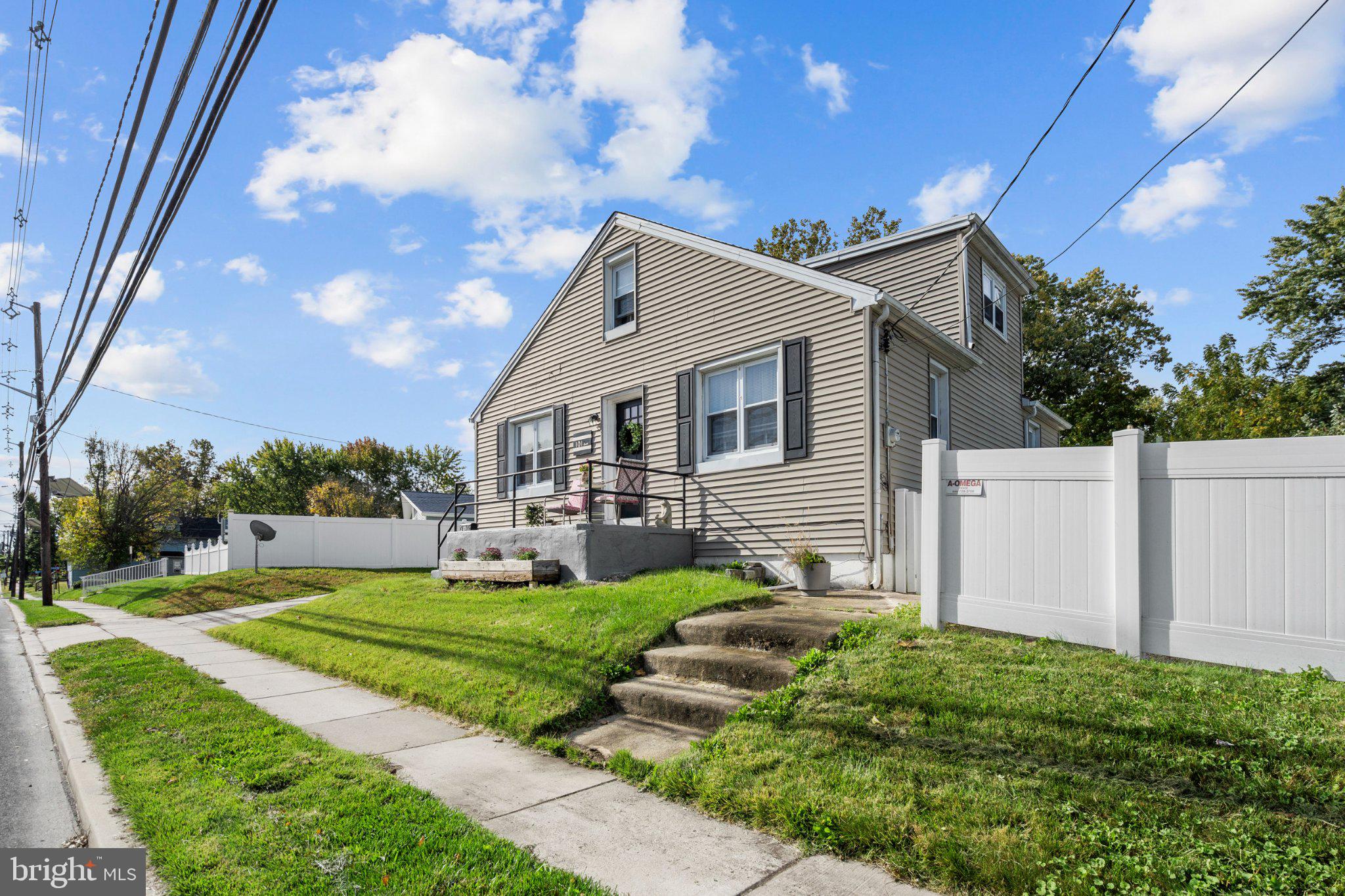 101 S WARWICK ROAD