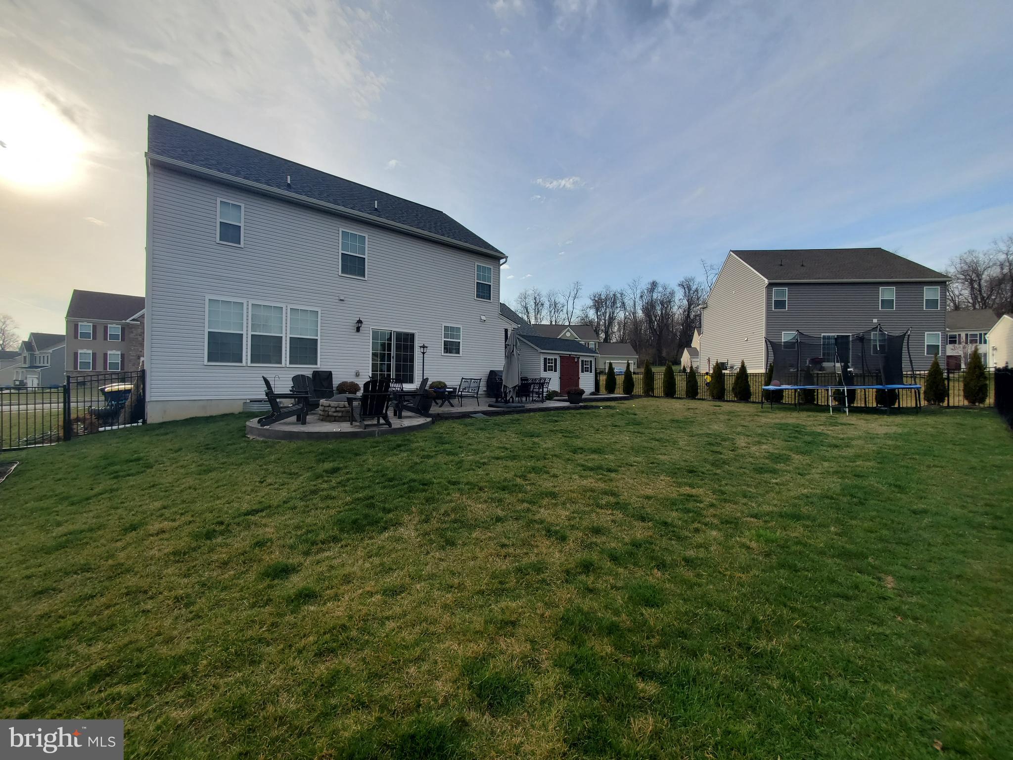 BROOK POINT - Residential