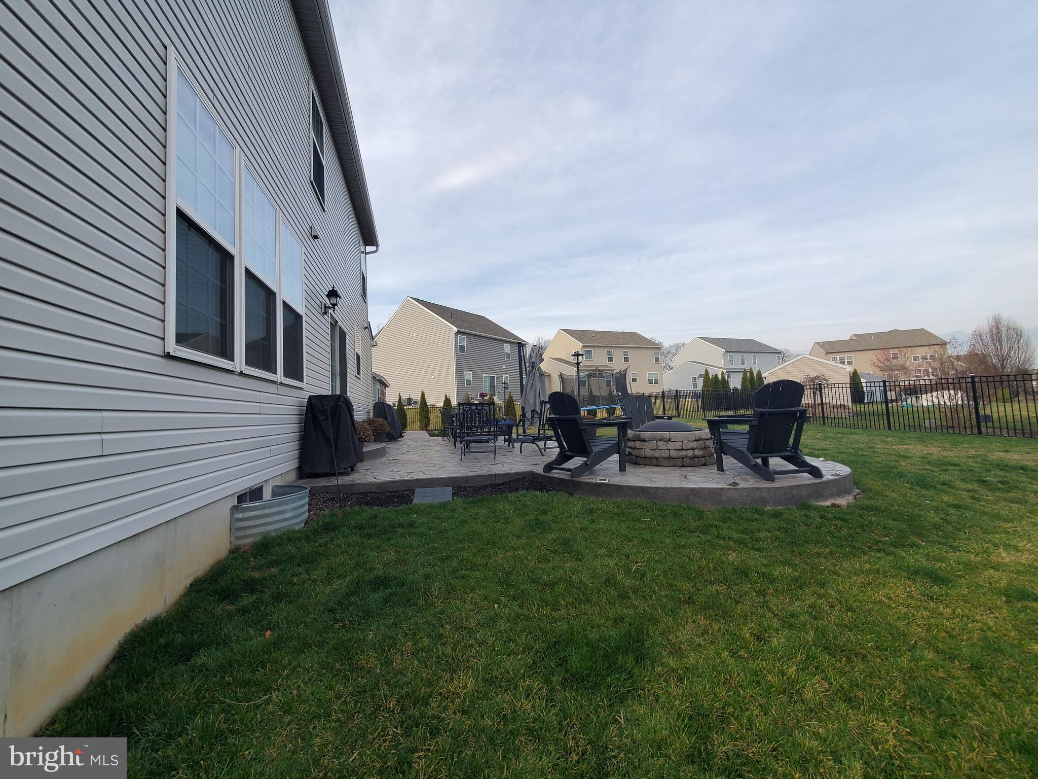 BROOK POINT - Residential