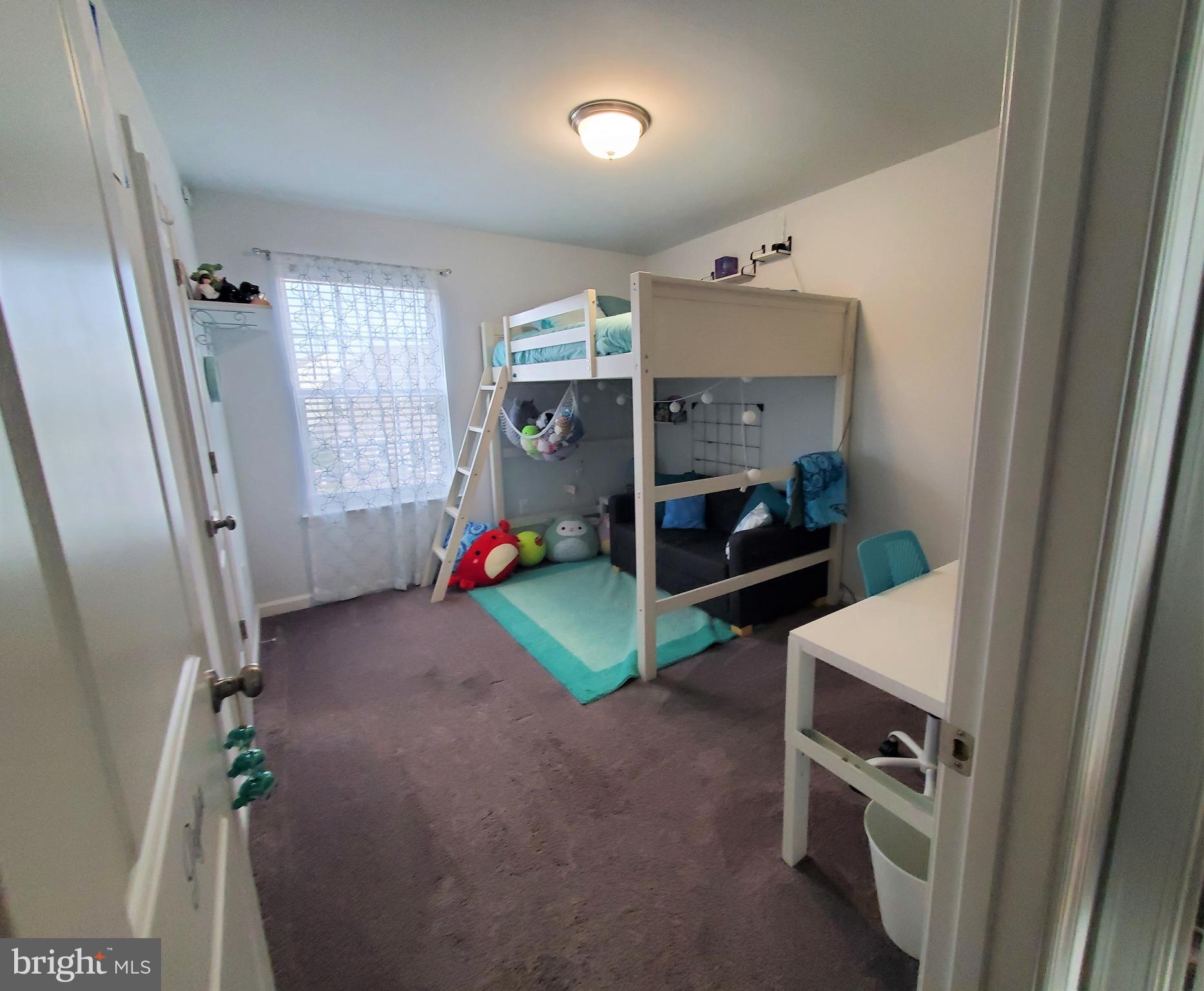 BROOK POINT - Residential