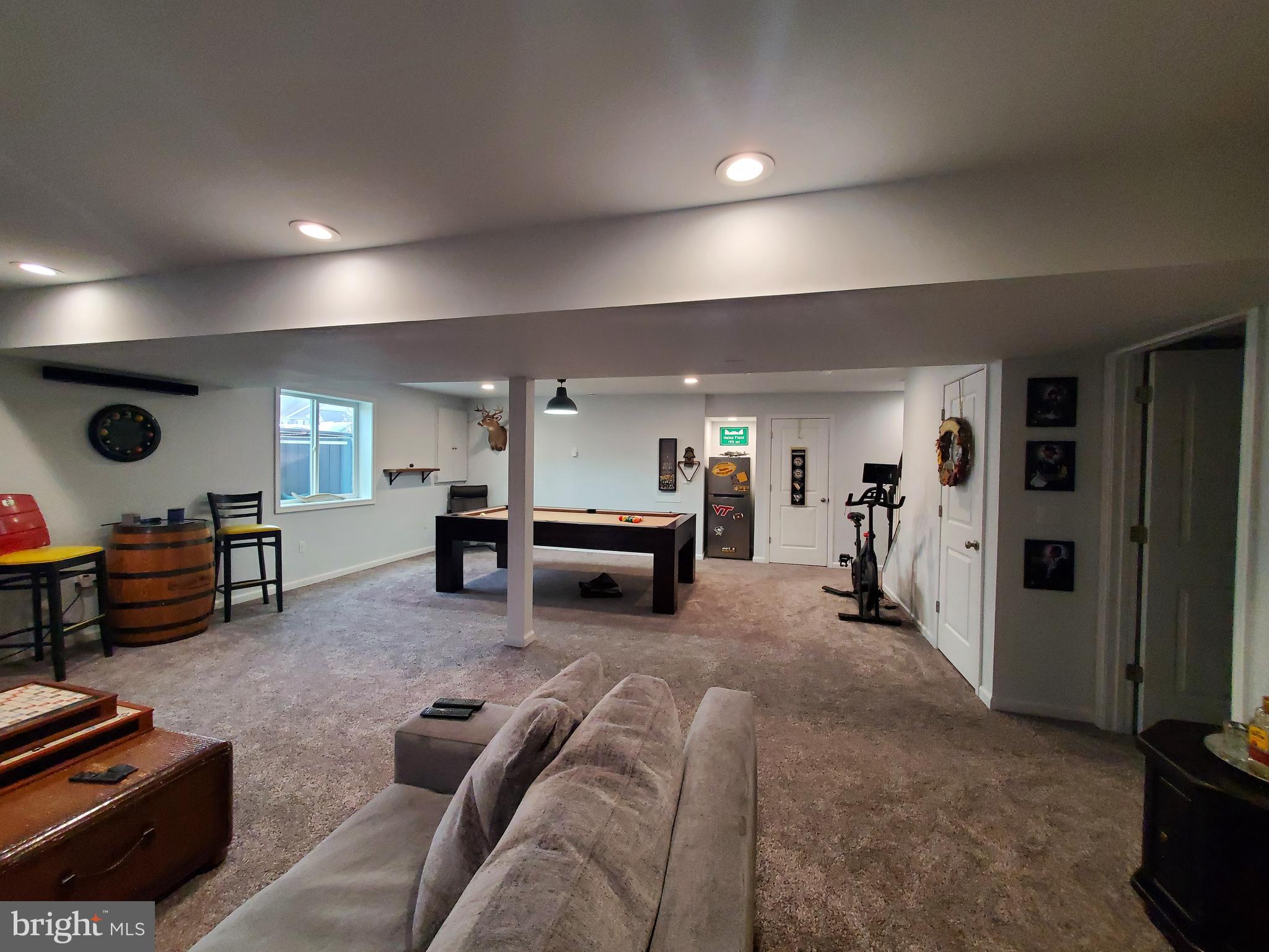 BROOK POINT - Residential