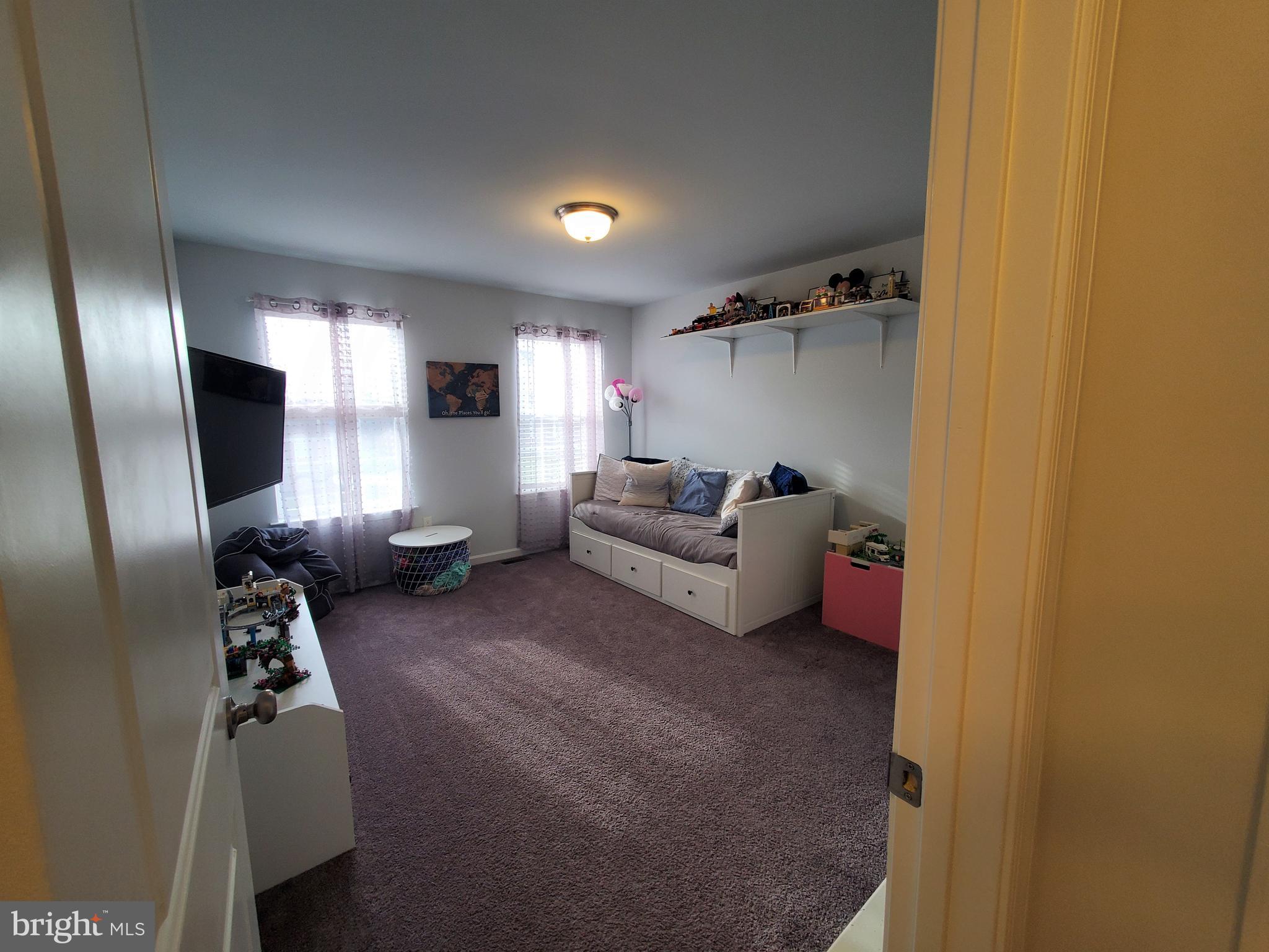 BROOK POINT - Residential
