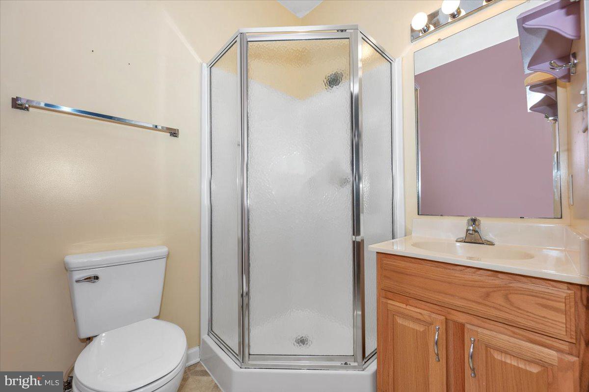 SUMMERLAND MANOR - Residential