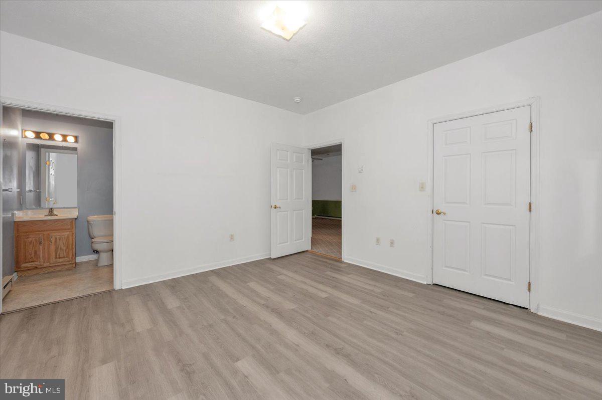 SUMMERLAND MANOR - Residential