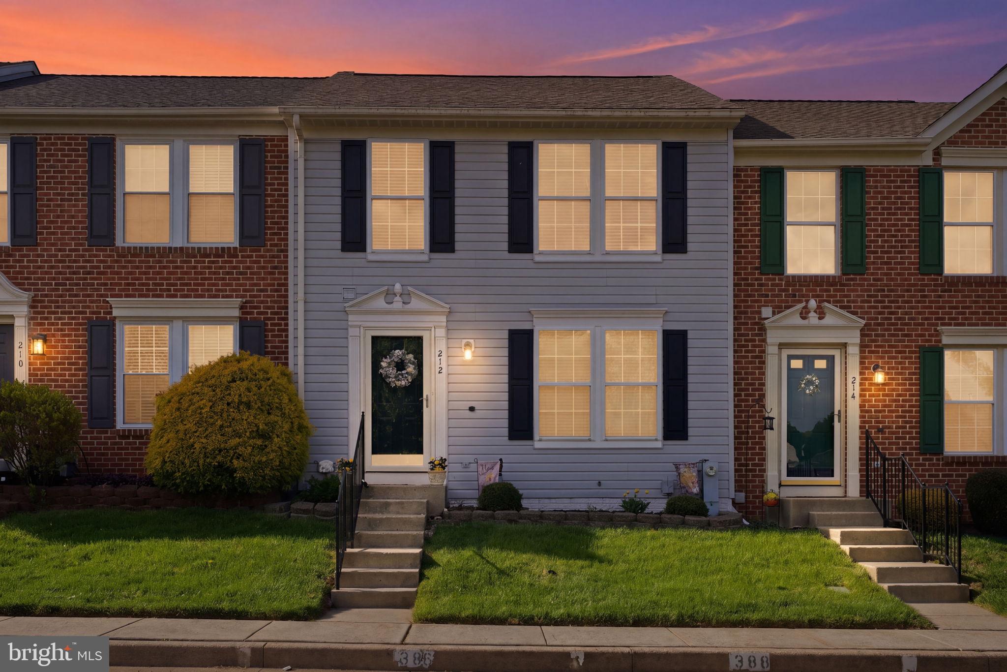 HUNTERS RUN VILLAGE - Residential