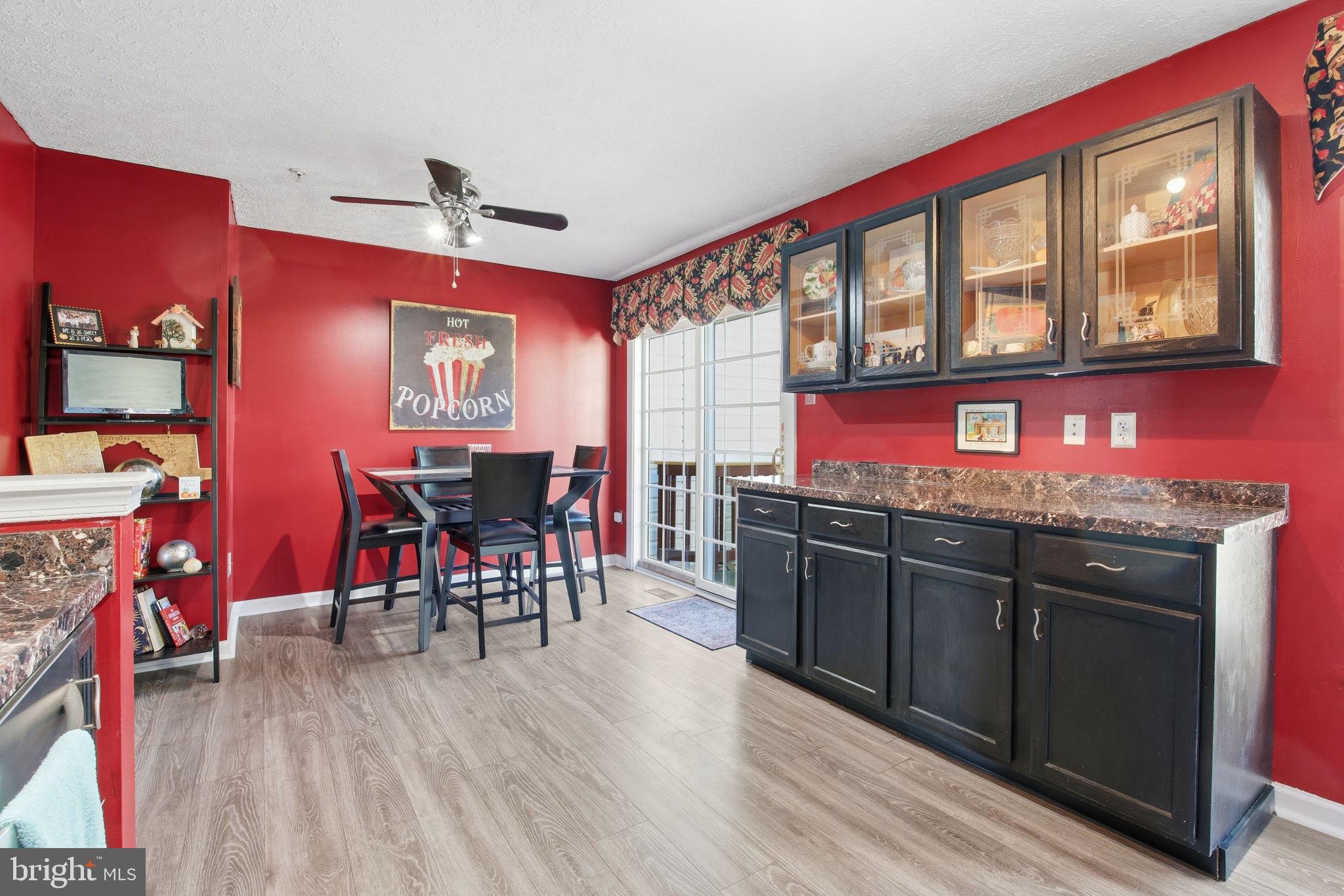 HUNTERS RUN VILLAGE - Residential