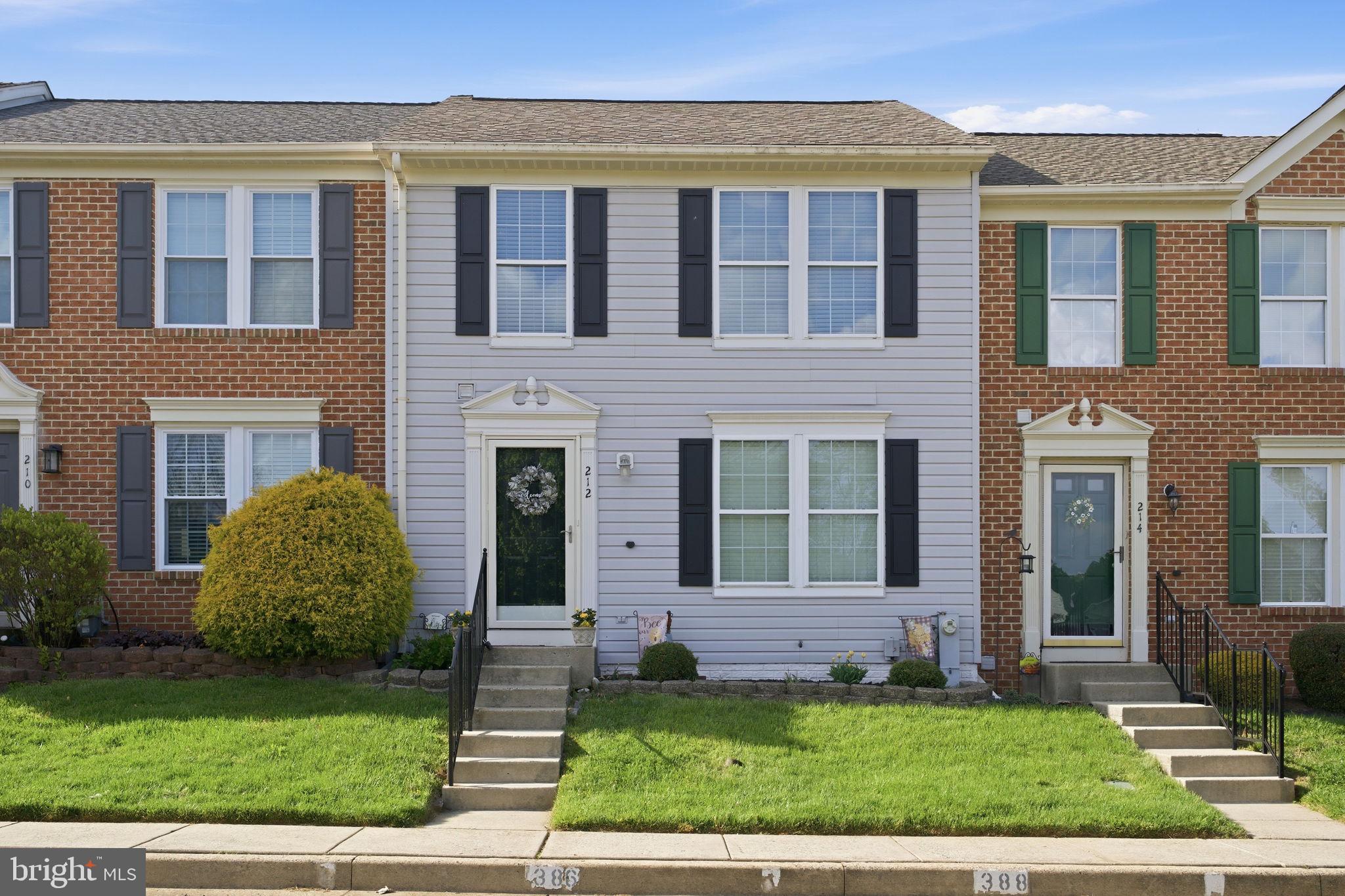 HUNTERS RUN VILLAGE - Residential