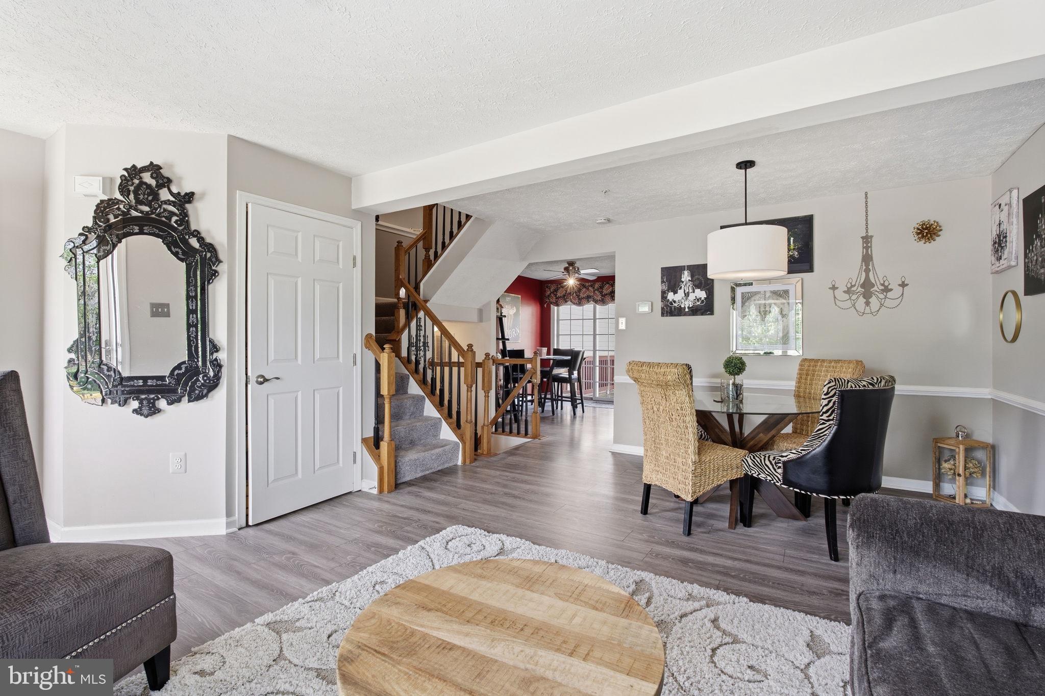 HUNTERS RUN VILLAGE - Residential